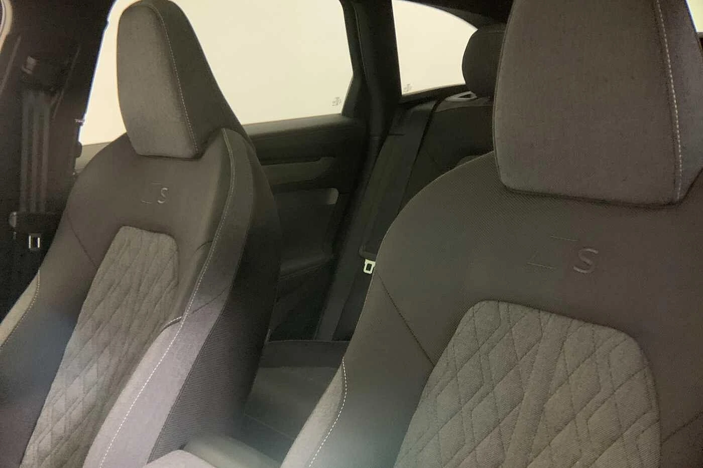 Audi-A6-image-8