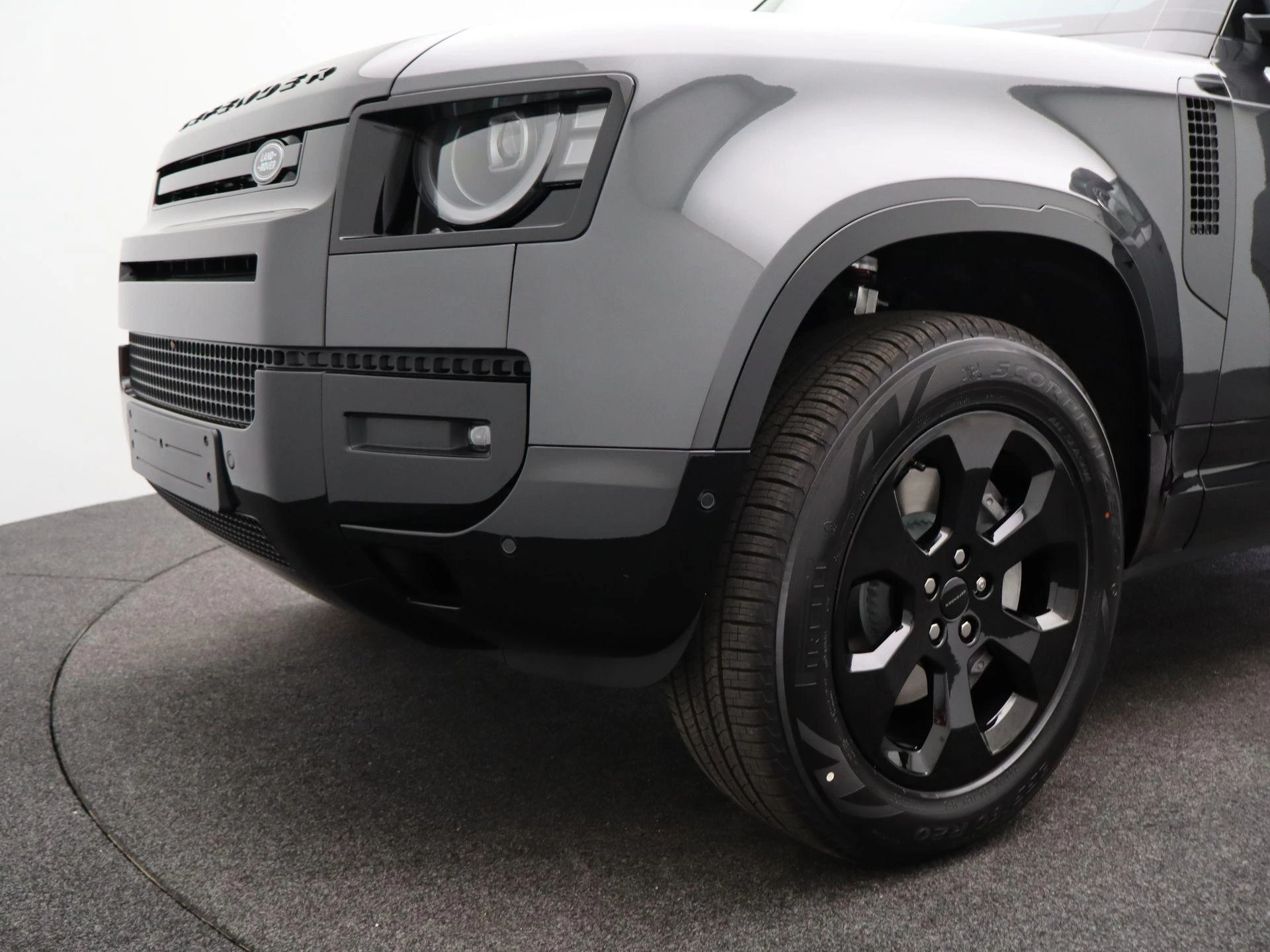 Land Rover-Defender-image-44