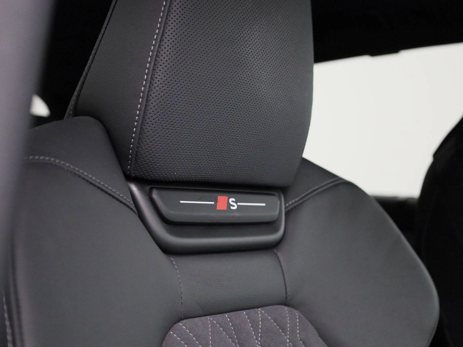 Audi Q6 e-tron Advanced edition 100 kWh