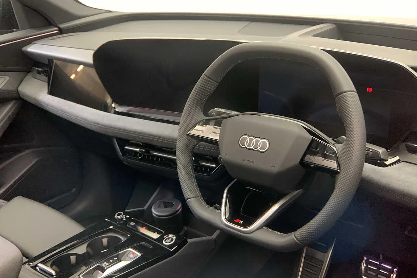Audi-Q6 e-tron-image-5