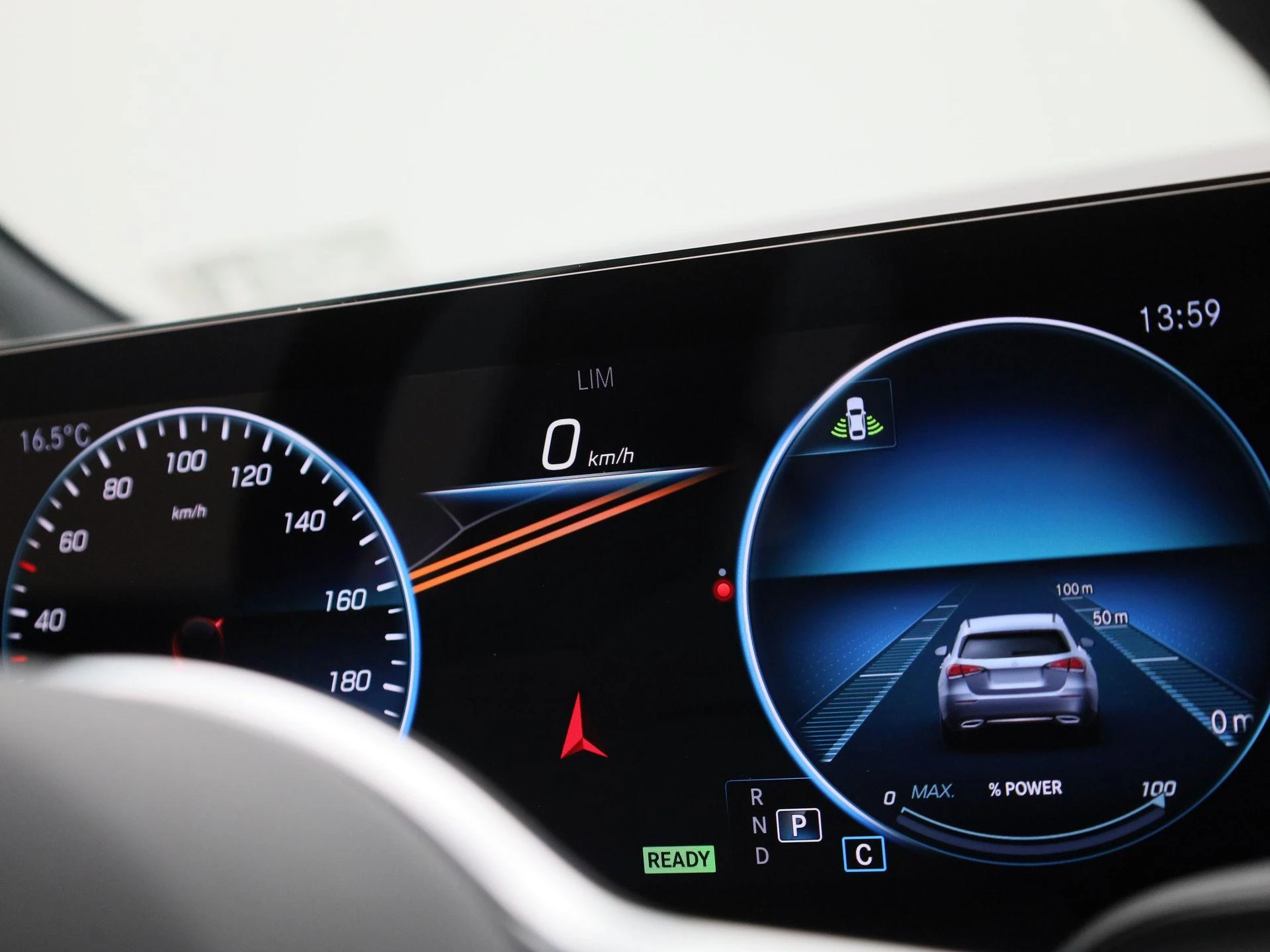 Mercedes-Benz-EQA-image-21