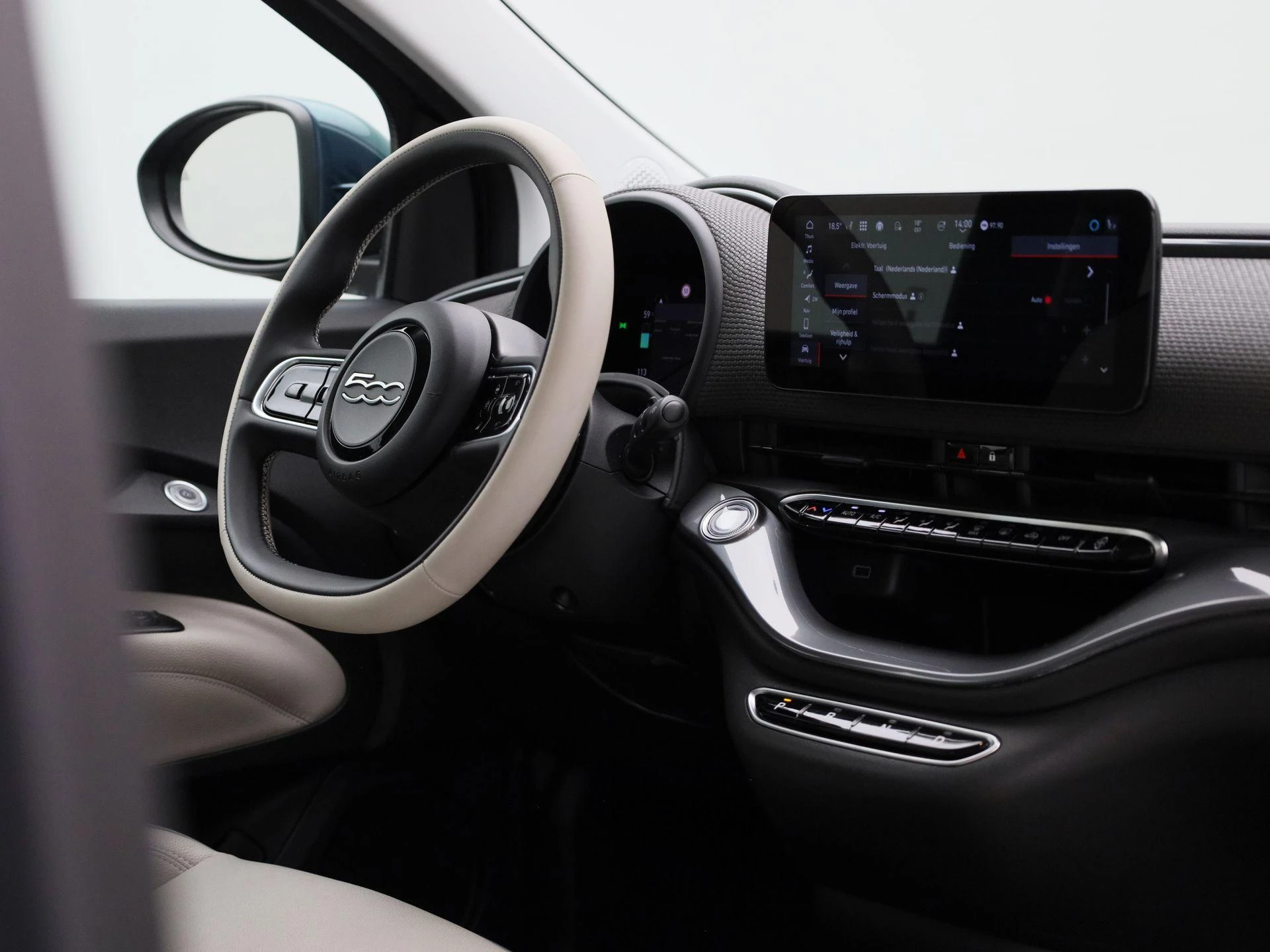 Fiat-500e-image-34