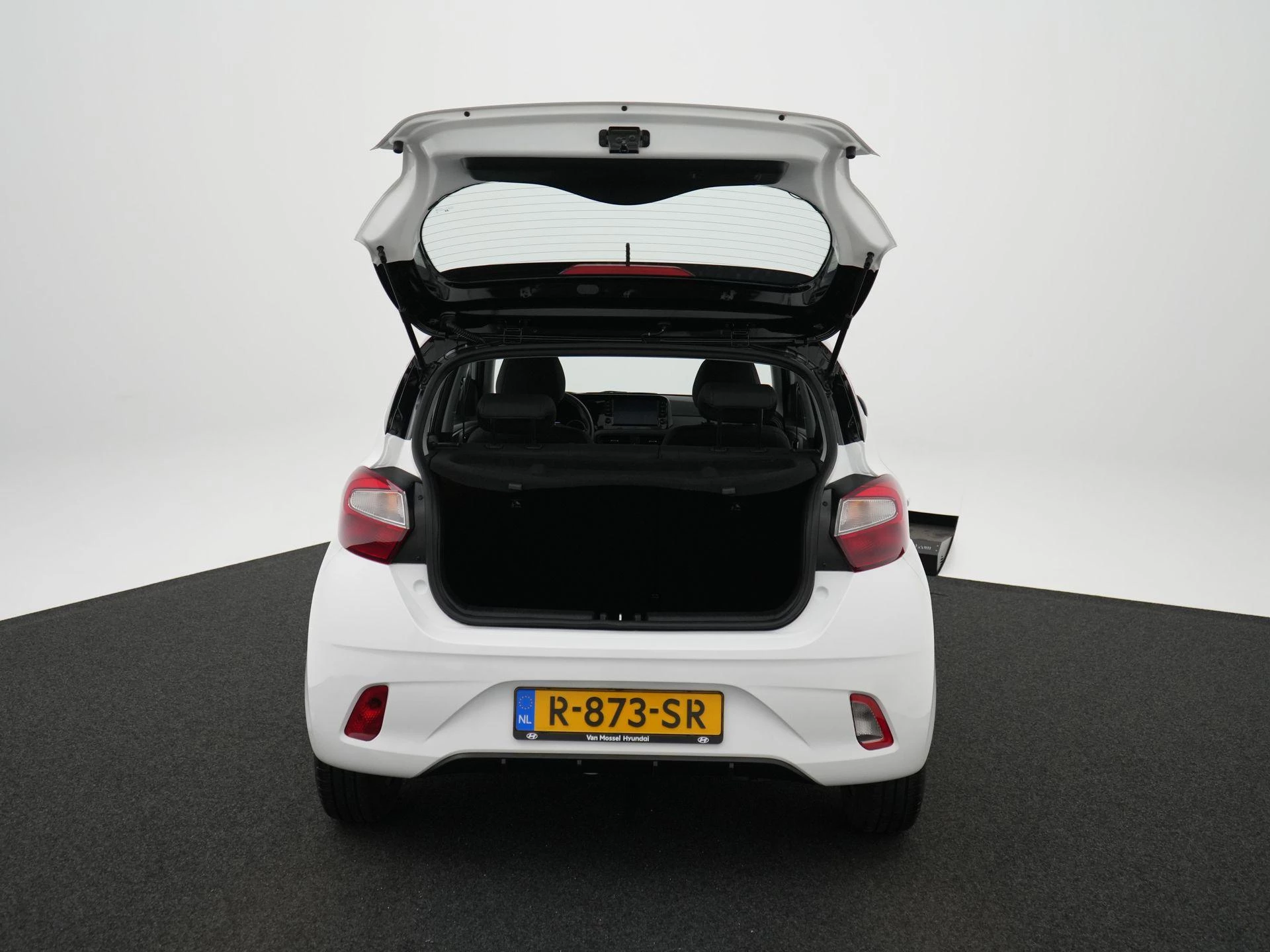 Hyundai-i10-image-44