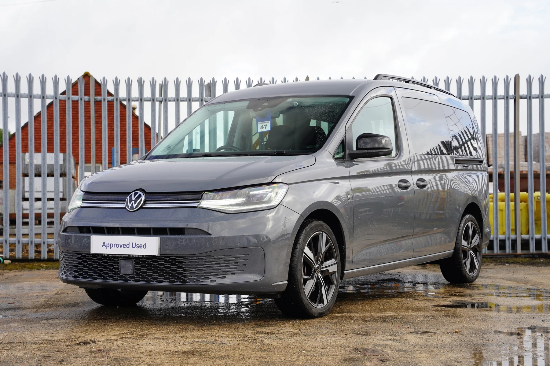 Volkswagen-Caddy-image-39