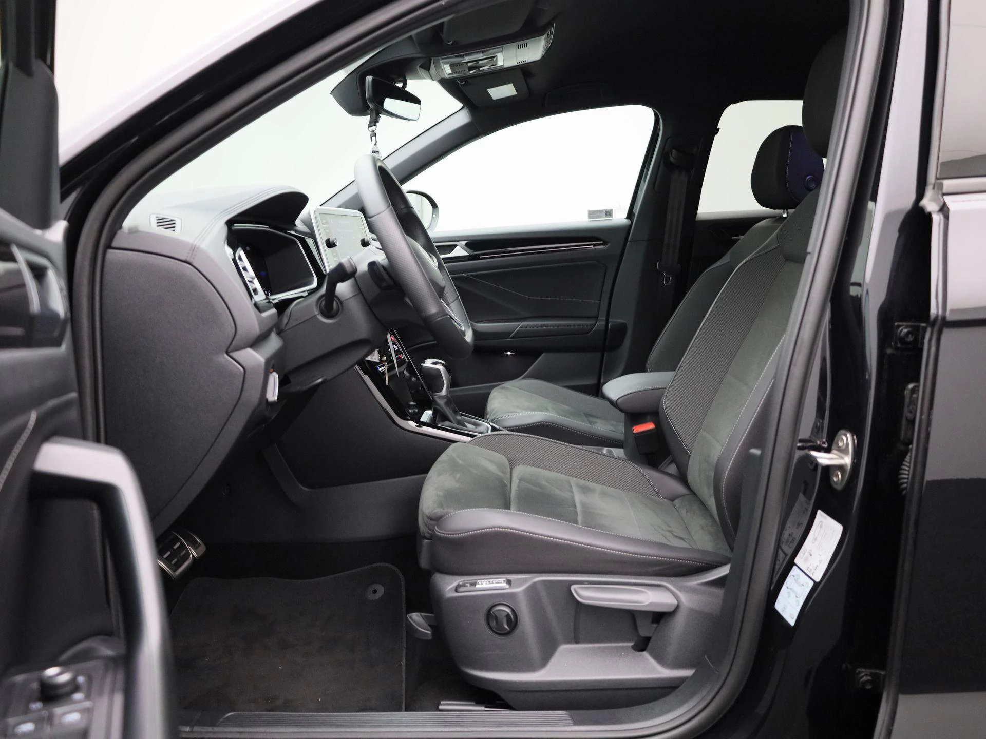 Volkswagen T-Roc 1.5 TSI R-Line 150 PK|