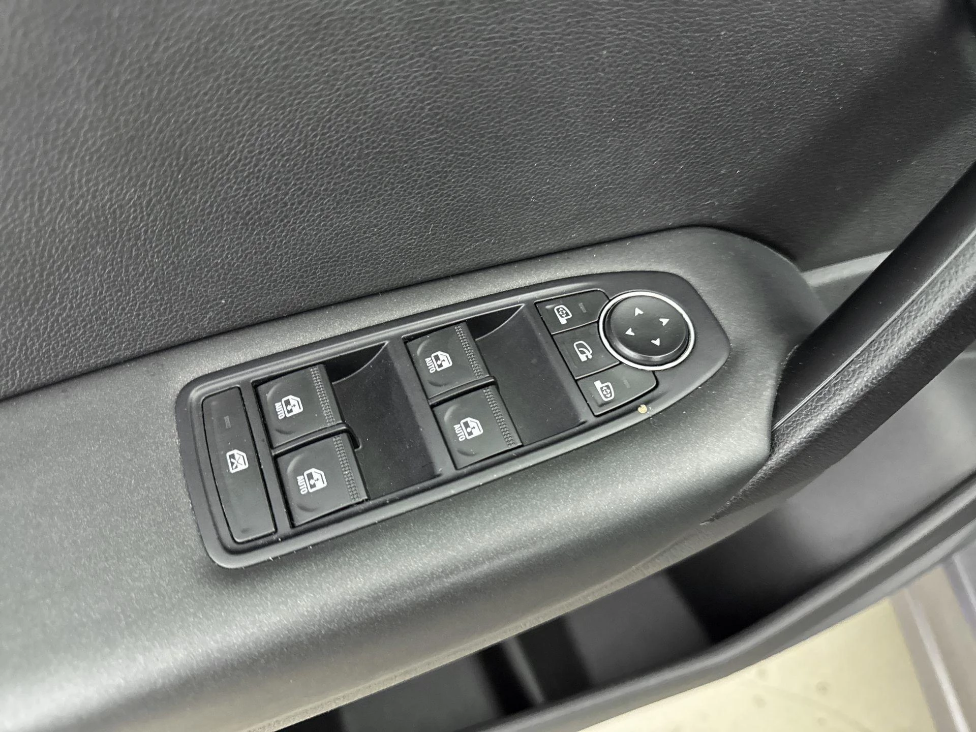 Renault-Captur-image-15