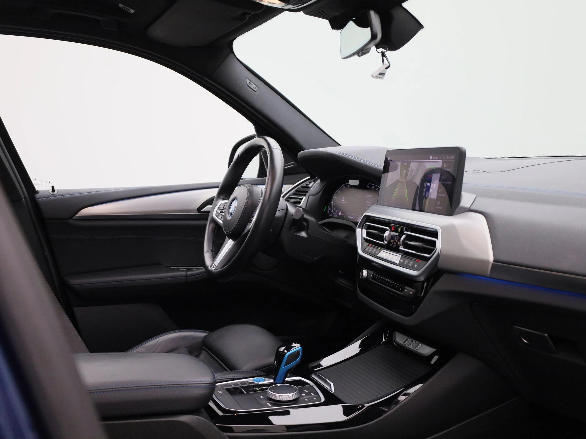 BMW-iX3-image-39