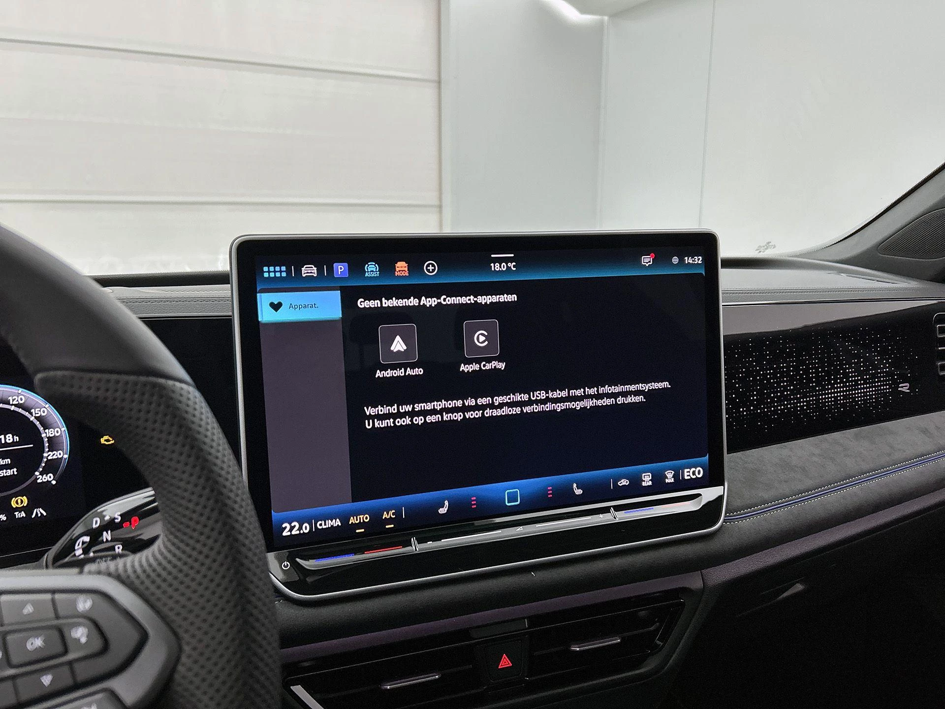 Volkswagen-Tiguan-image-11