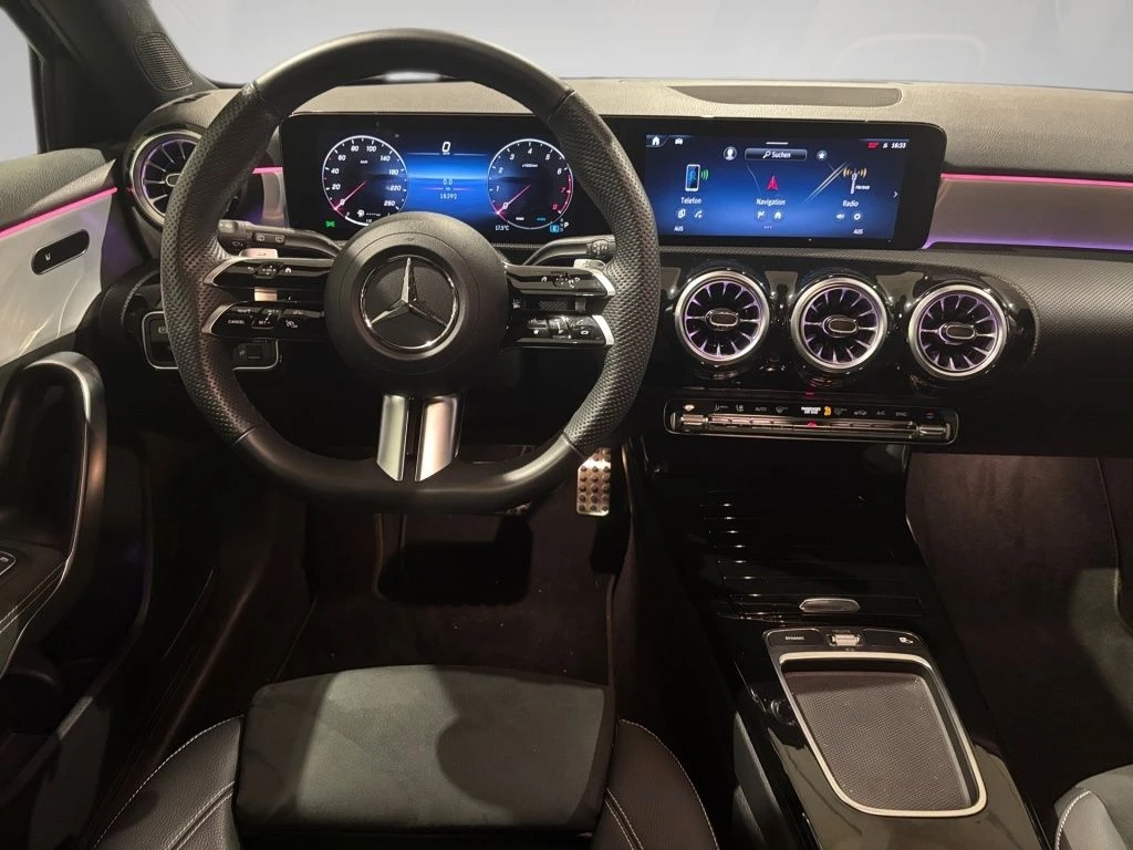 Mercedes-Benz-A-Klasse 200-image-9