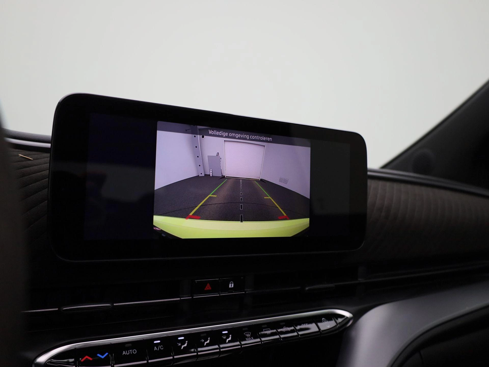 Abarth-500C-image-14