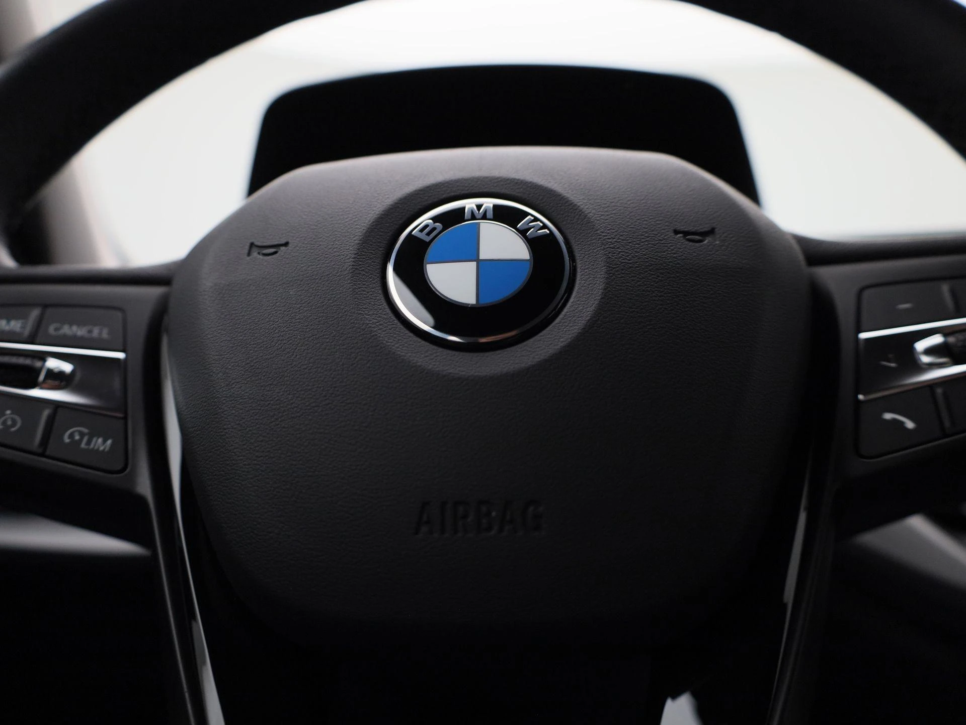 BMW-Série 1-image-30