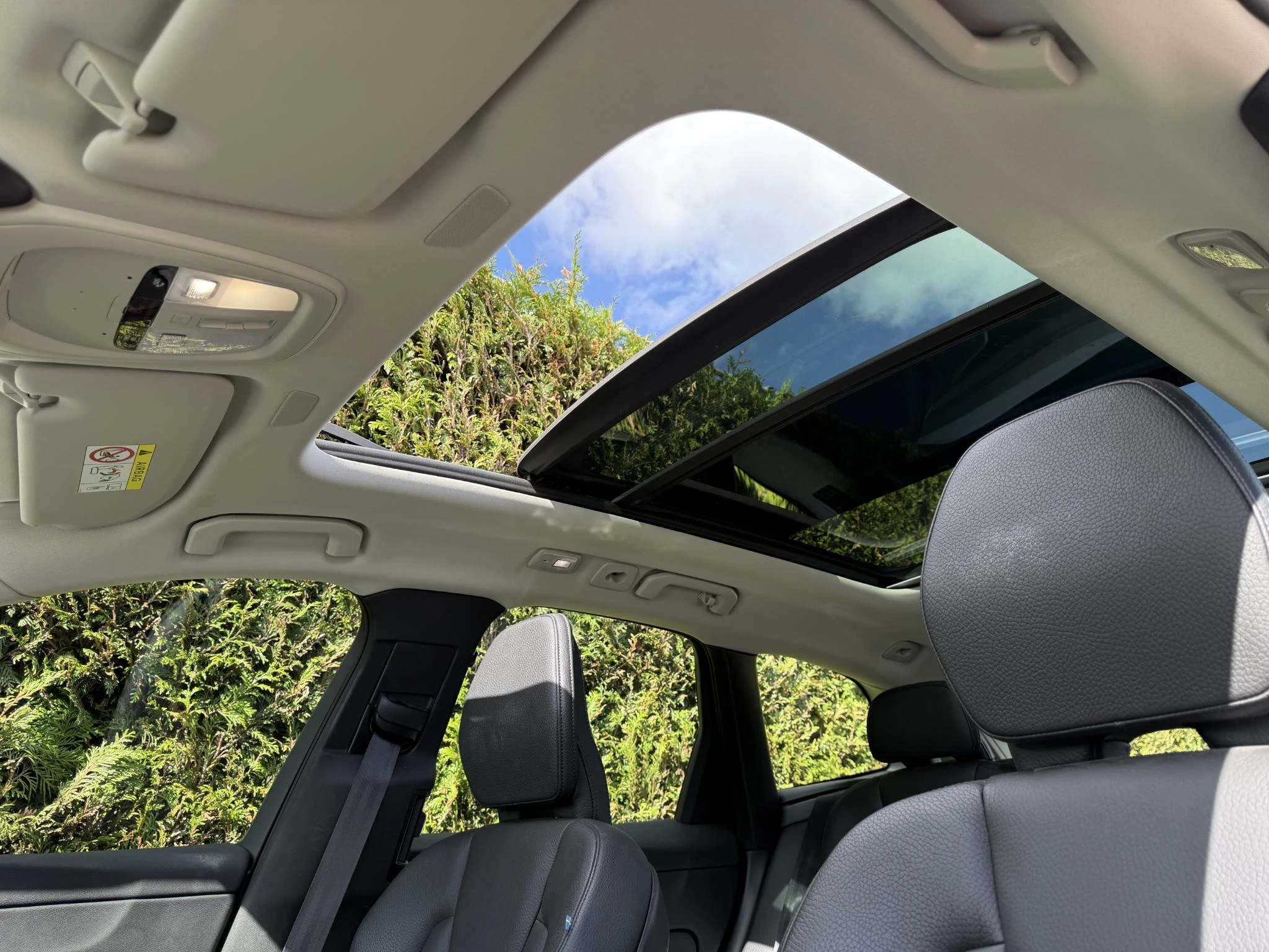 Volvo-XC60-image-2