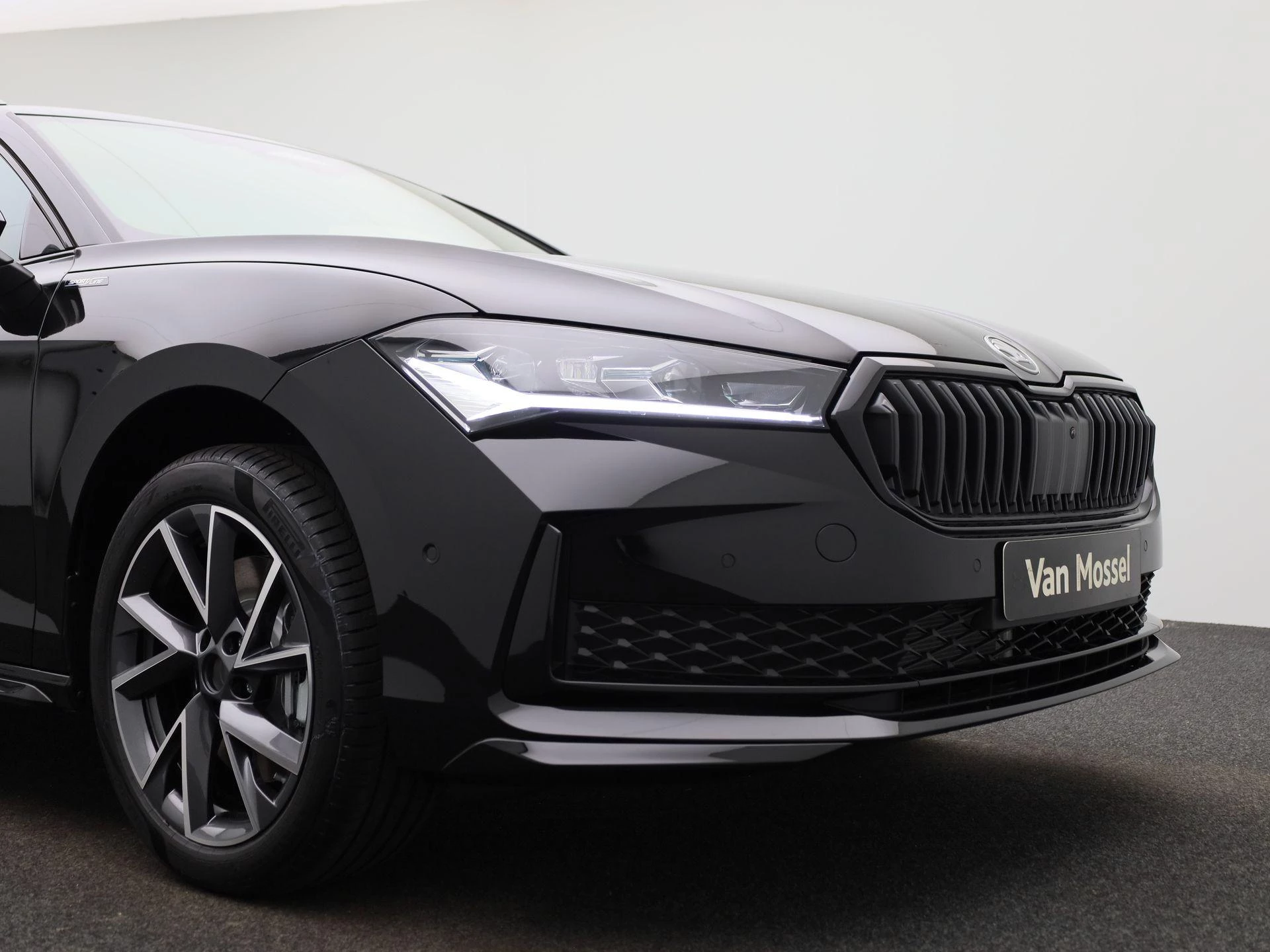 Škoda Superb Combi 1.5 TSI PHEV Sportline Business 204 PK
