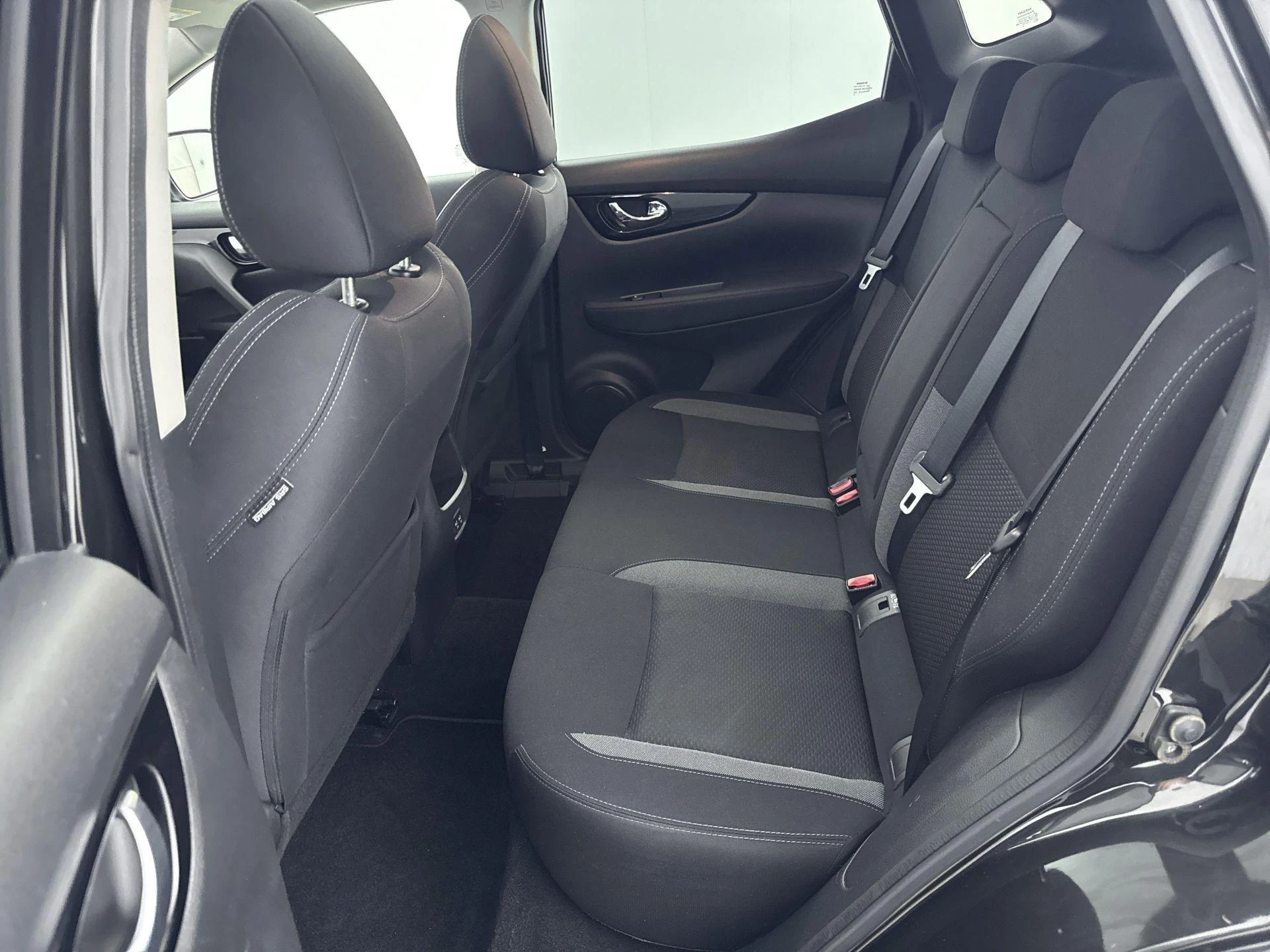 Nissan-QASHQAI-image-24