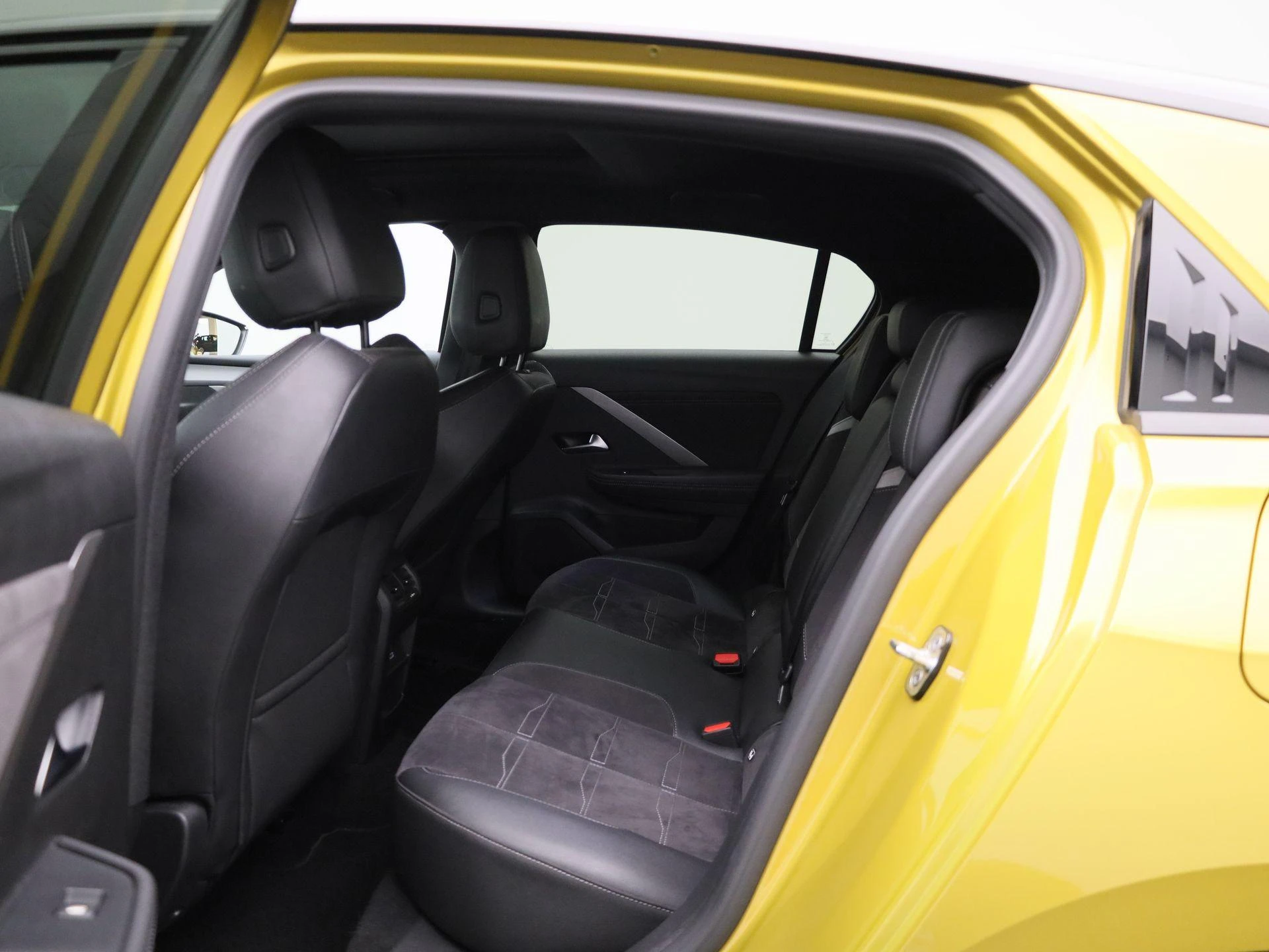 Opel-Astra-image-9