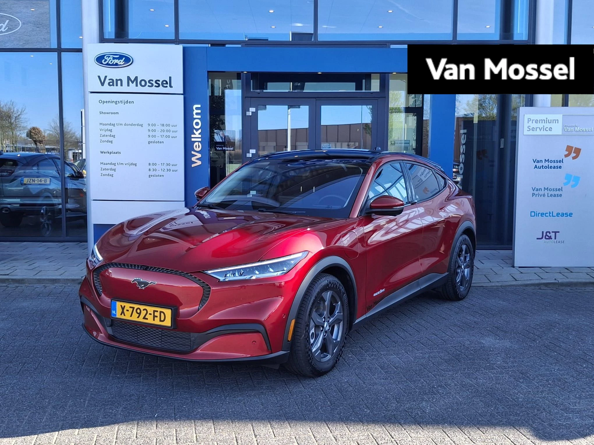 Ford-Mustang Mach-E-image-0