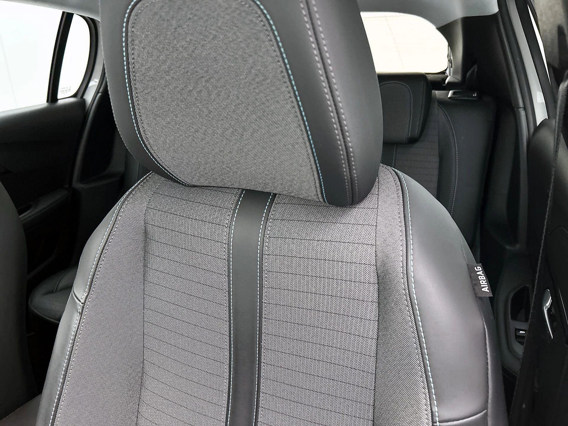 Peugeot 208 1.2 PureTech Allure Pack