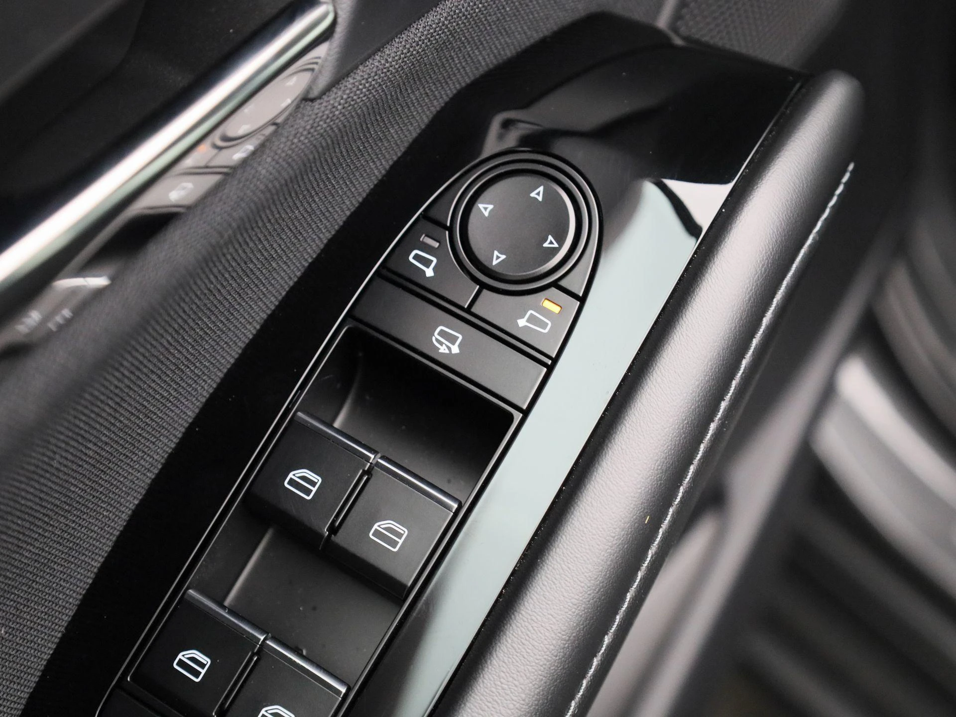 Mazda-CX-30-image-31