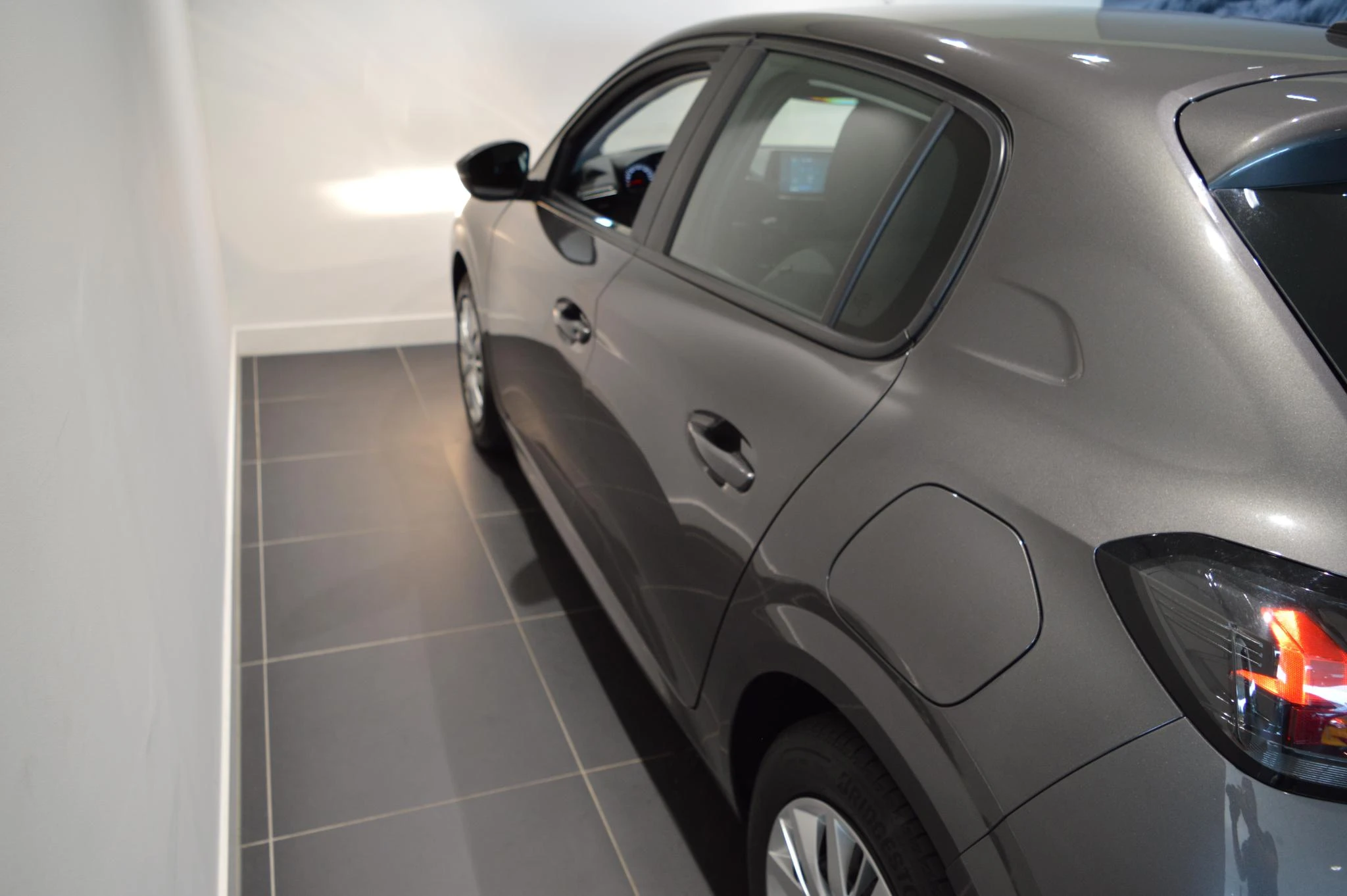 Peugeot-208-image-18