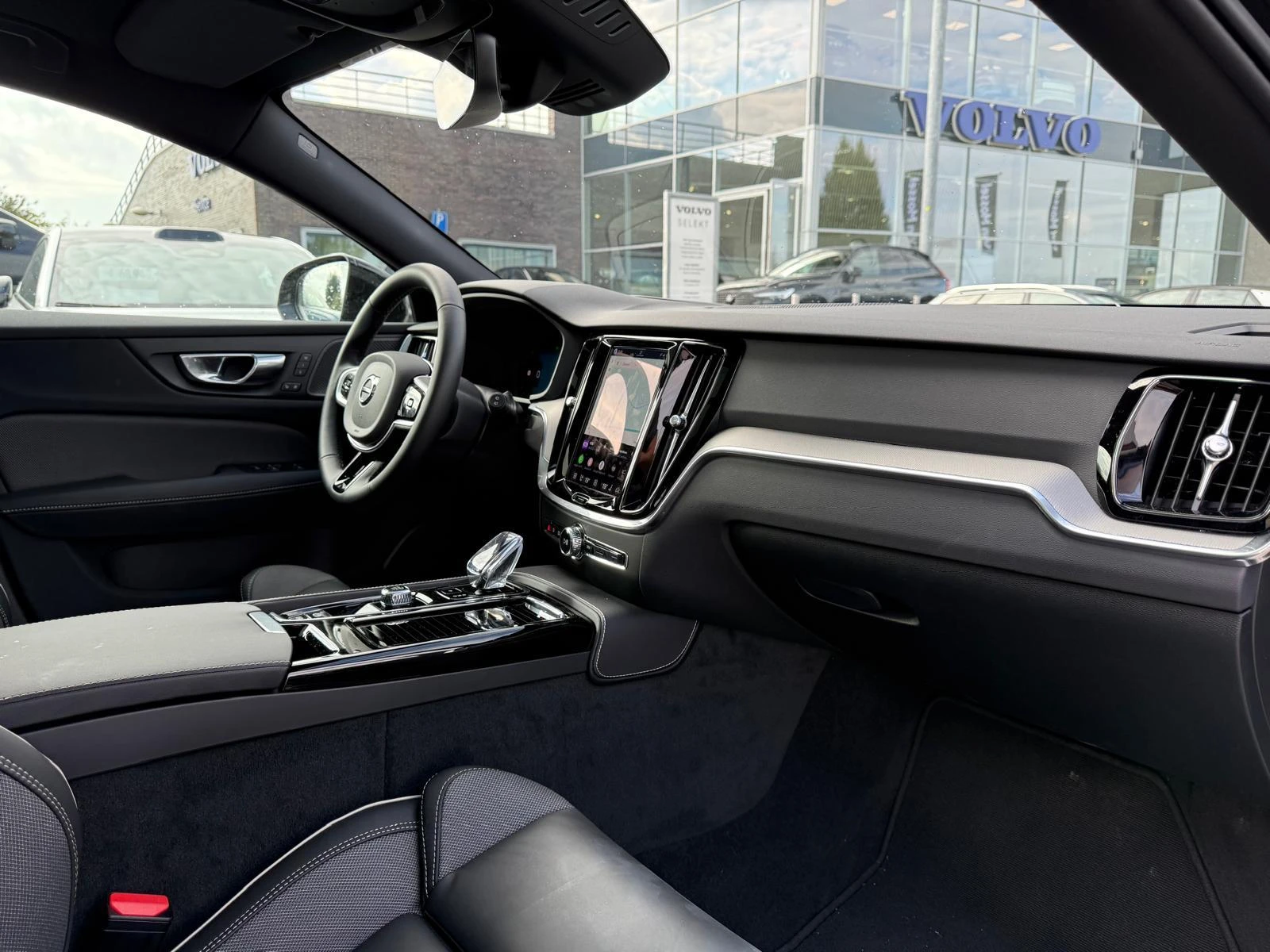 Volvo-V60-image-13