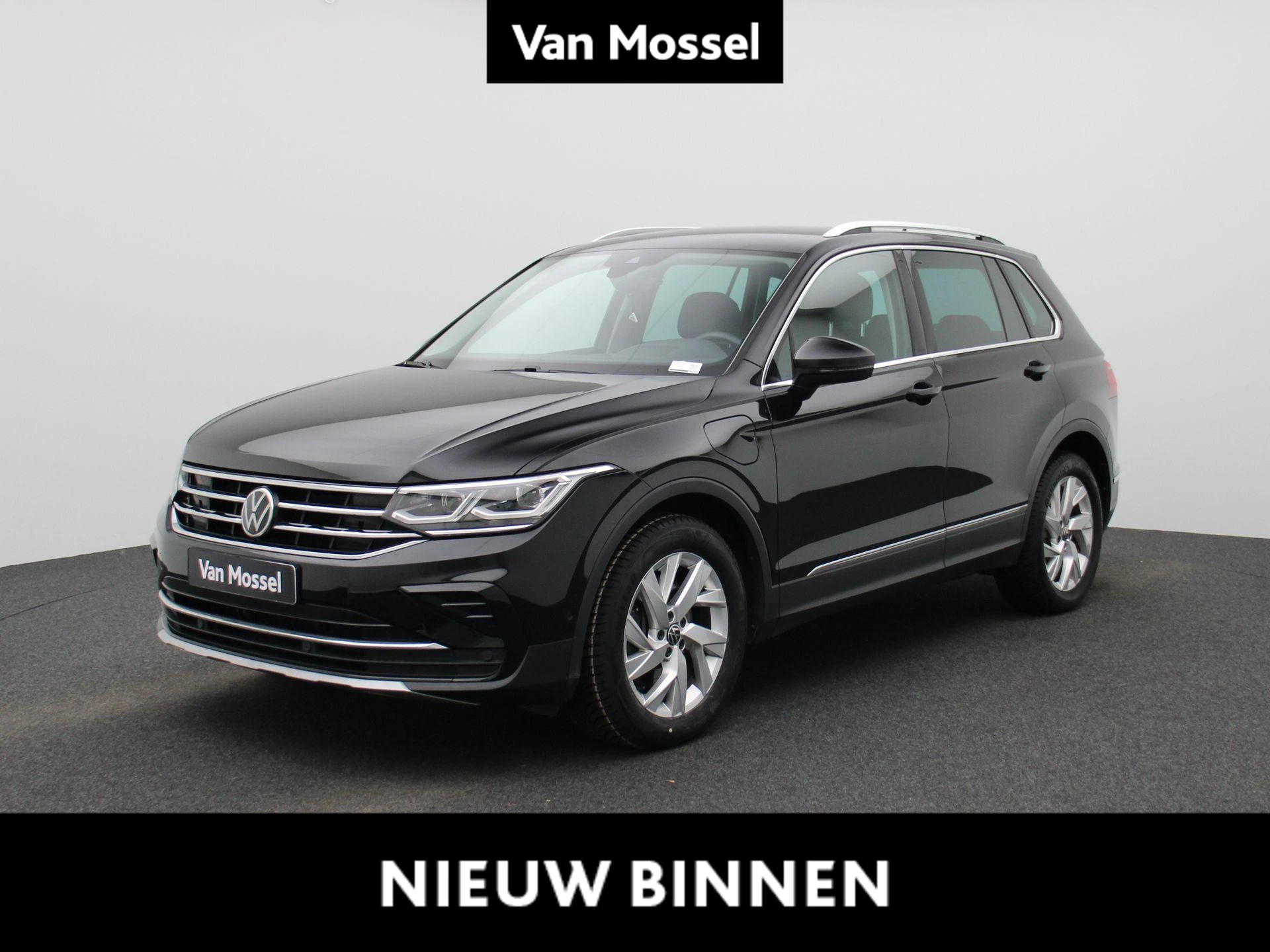 Volkswagen-Tiguan-image-0