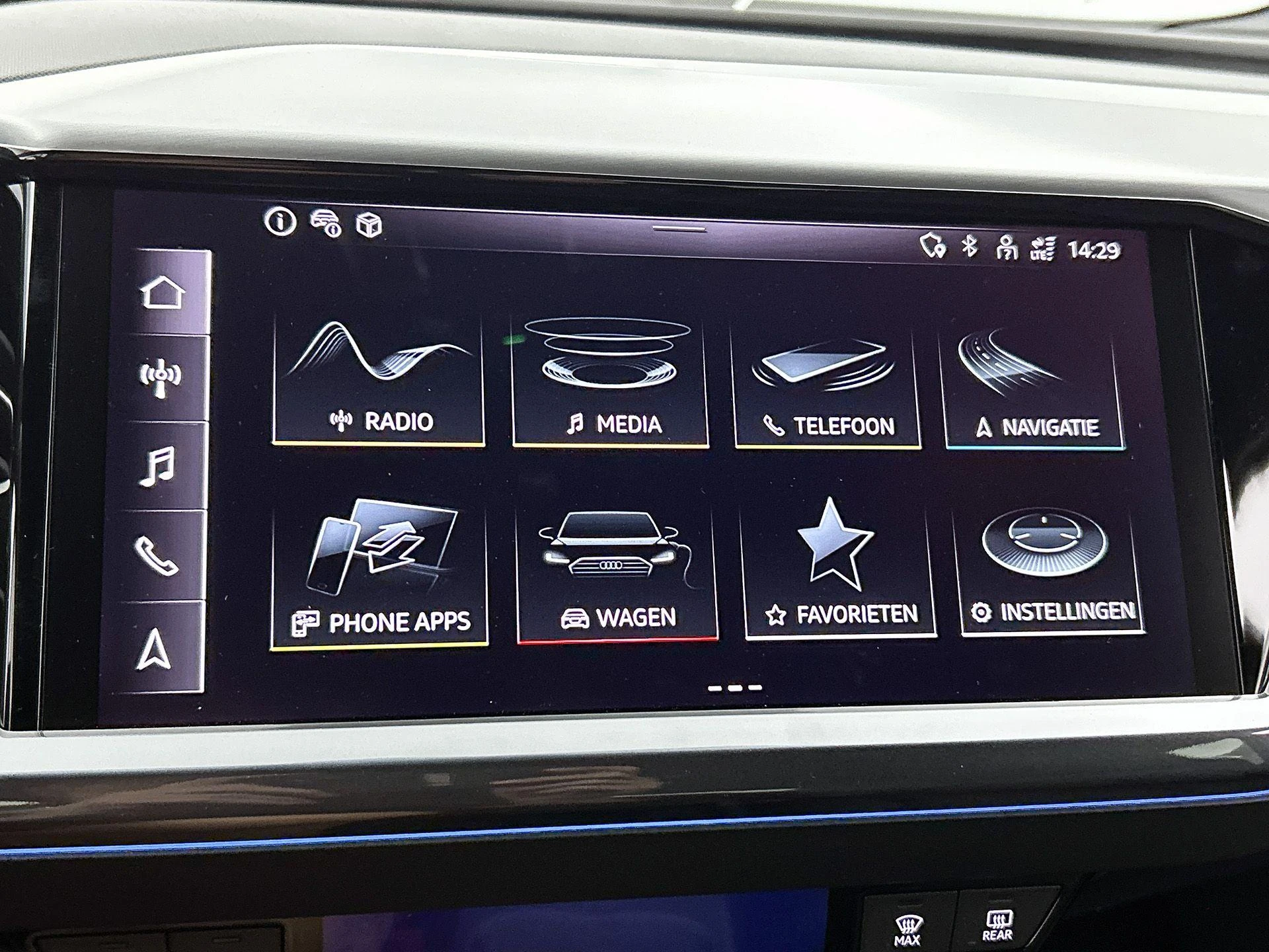 Audi-Q4 e-tron-image-33