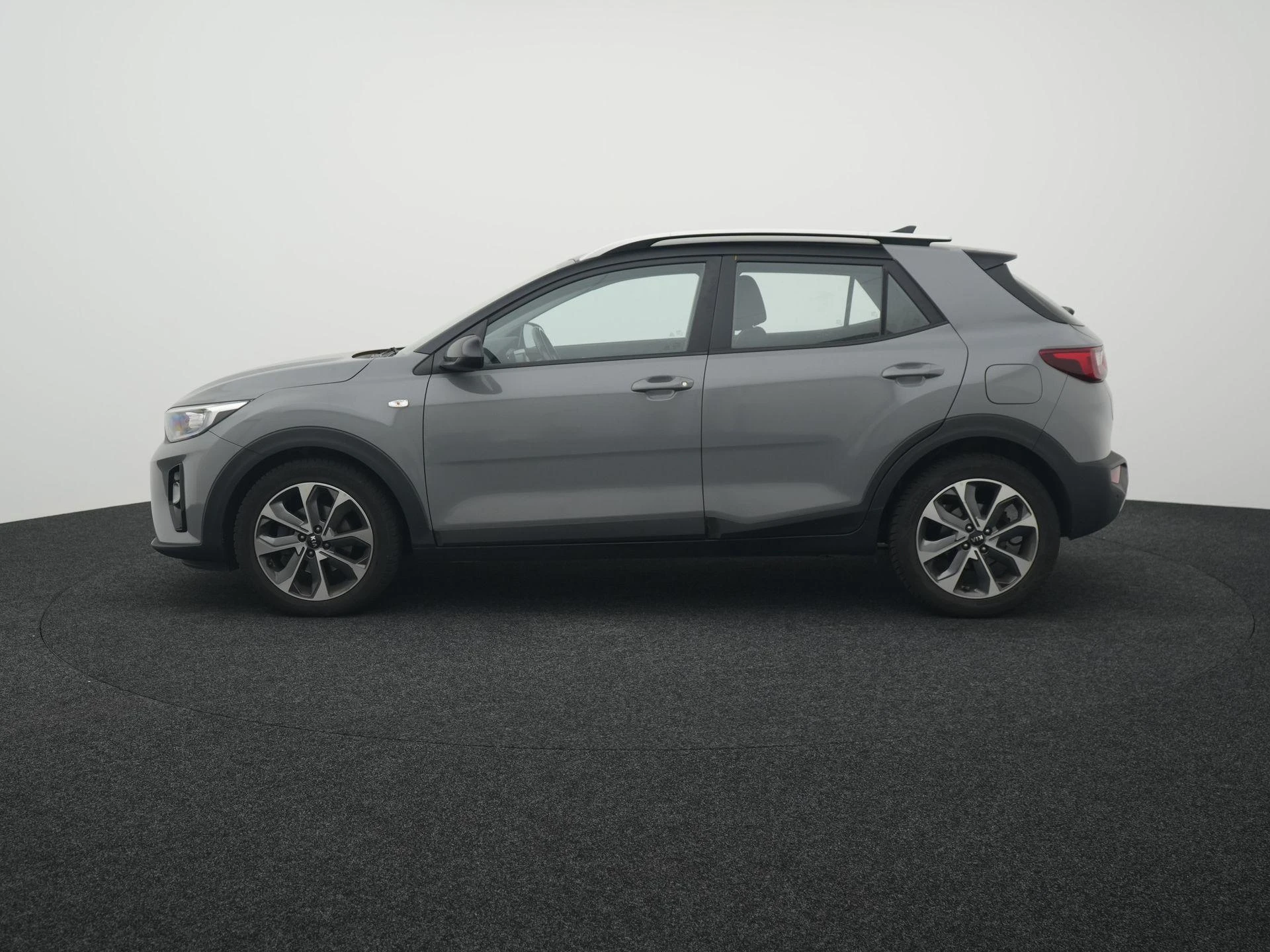 Kia-Stonic-image-3