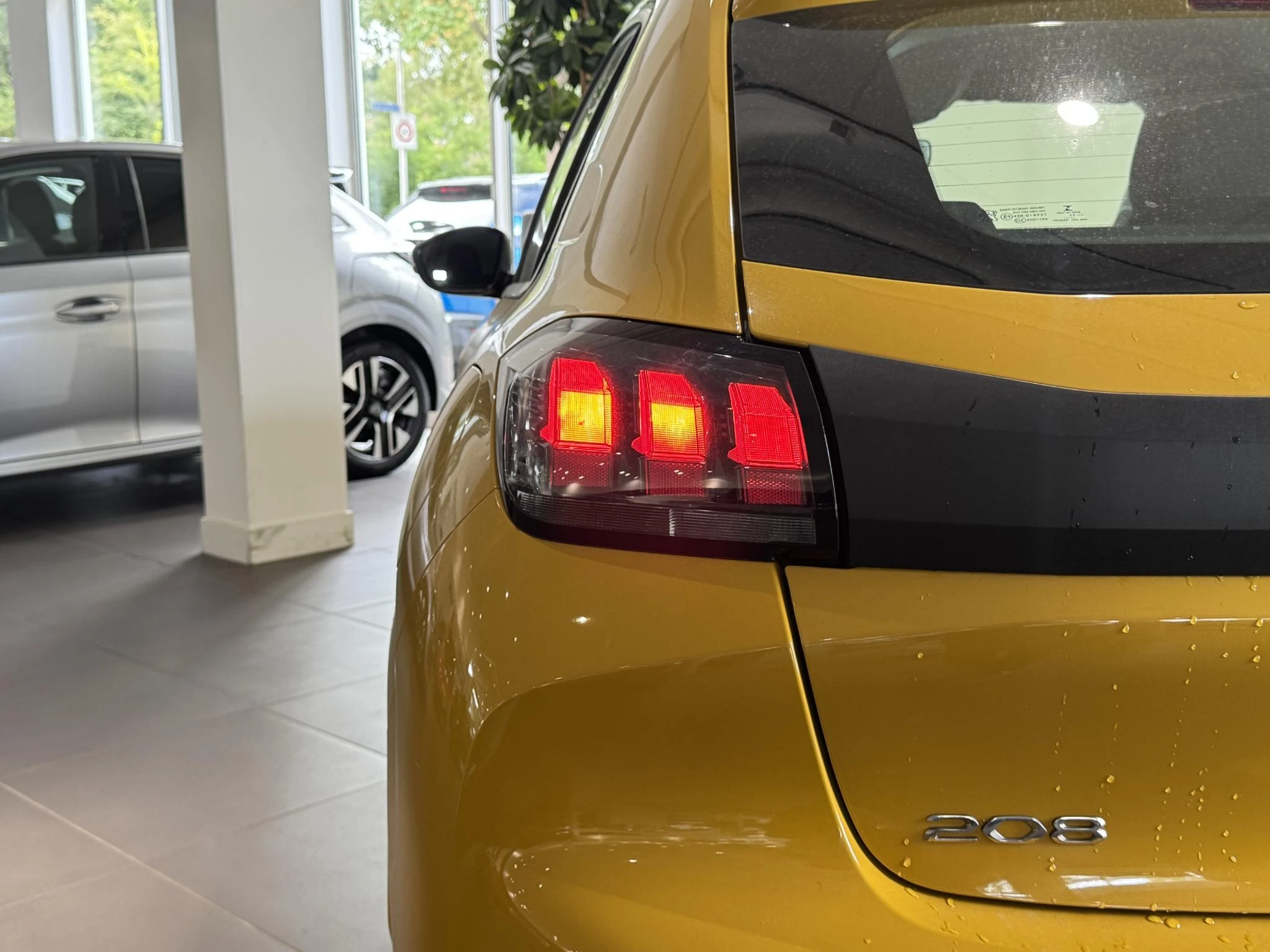 Peugeot 208 1.2 PureTech Like