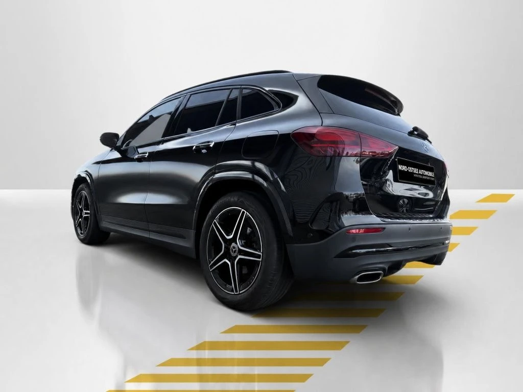 Mercedes-Benz-GLA 180 d-image-12