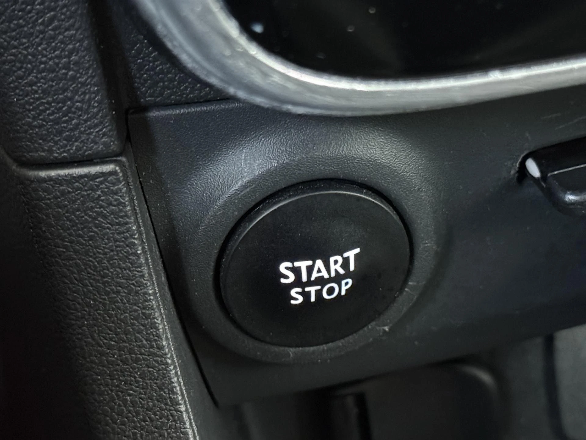 Renault-Clio-image-21