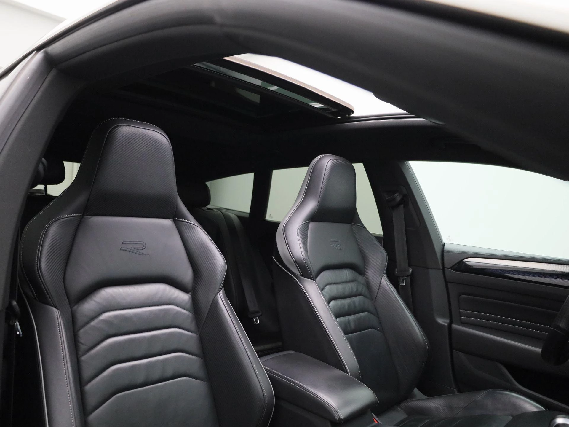 Volkswagen-Arteon-image-46