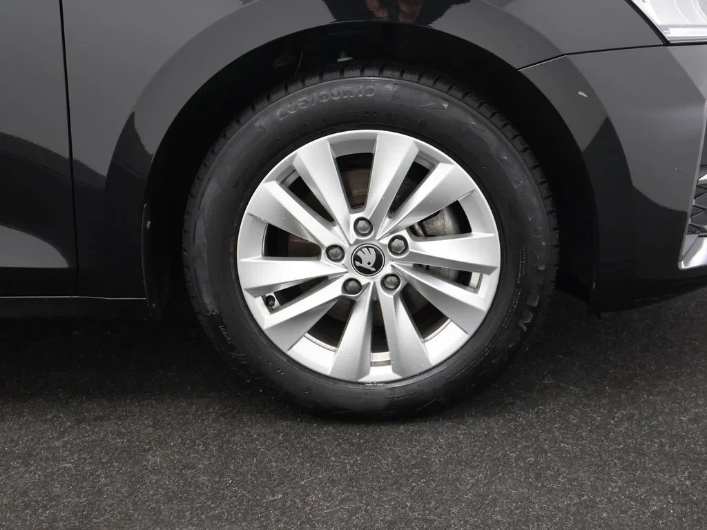 Škoda-Octavia-image-9