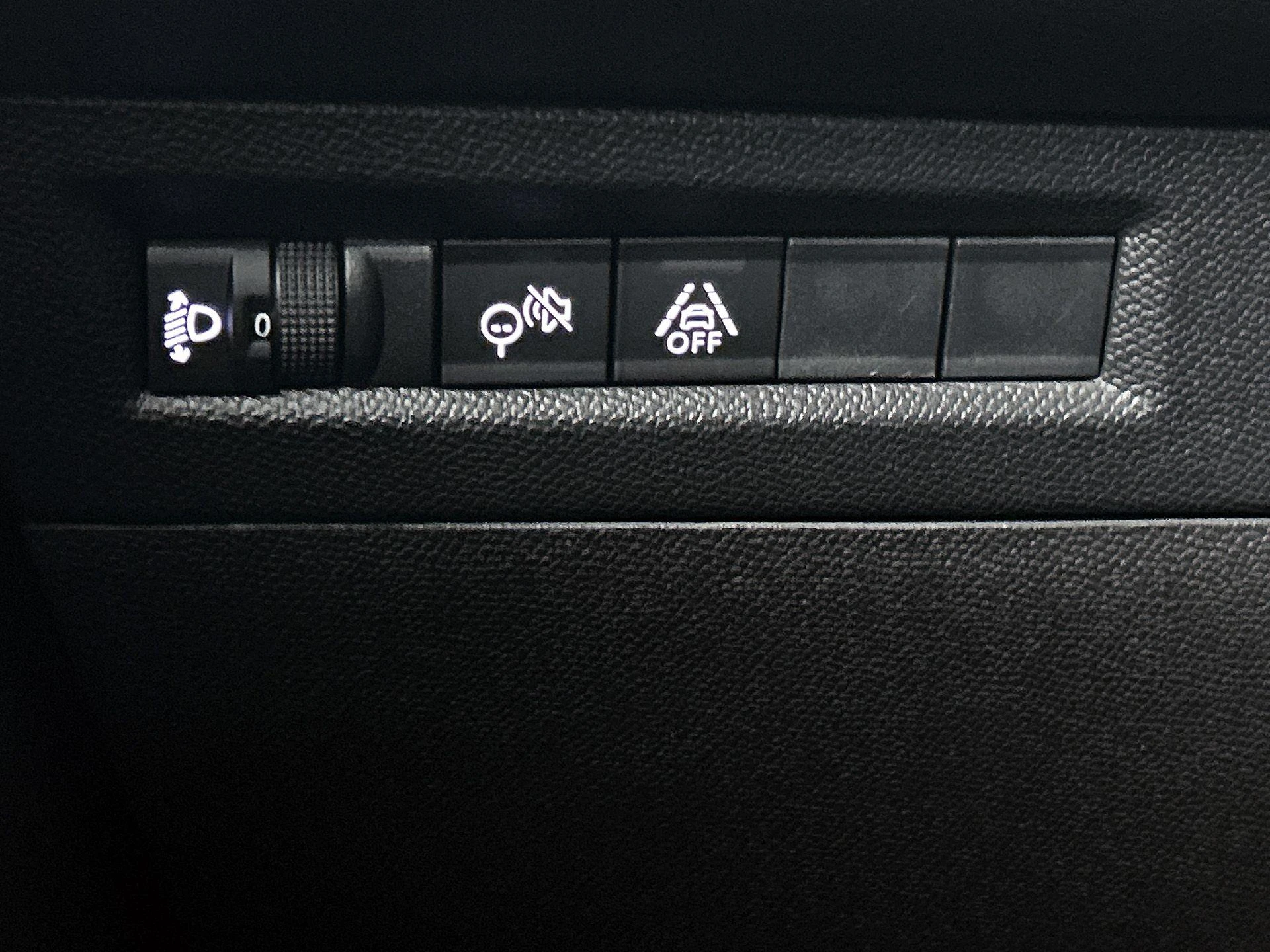 Opel-Frontera-image-17