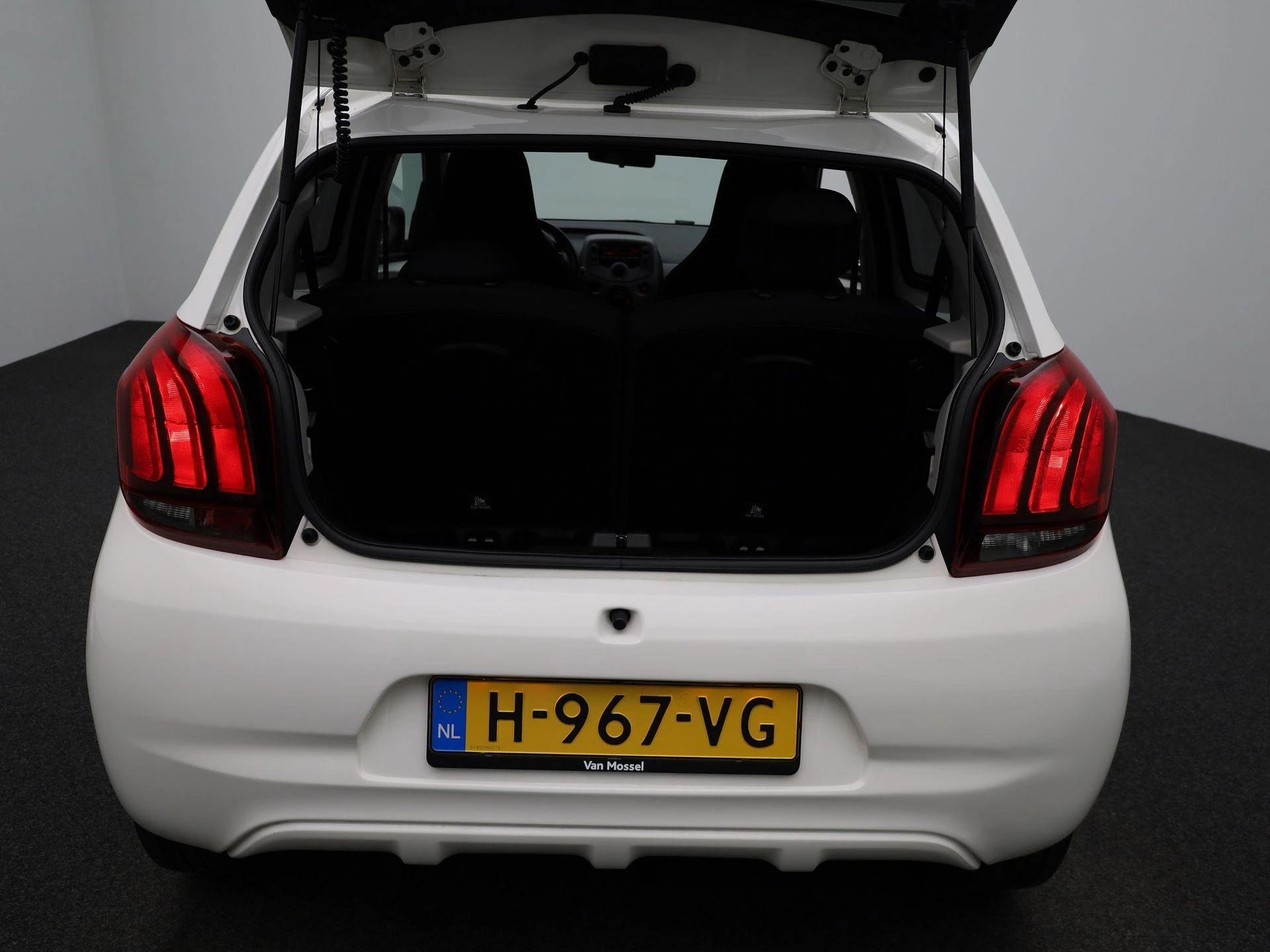 Peugeot-108-image-12