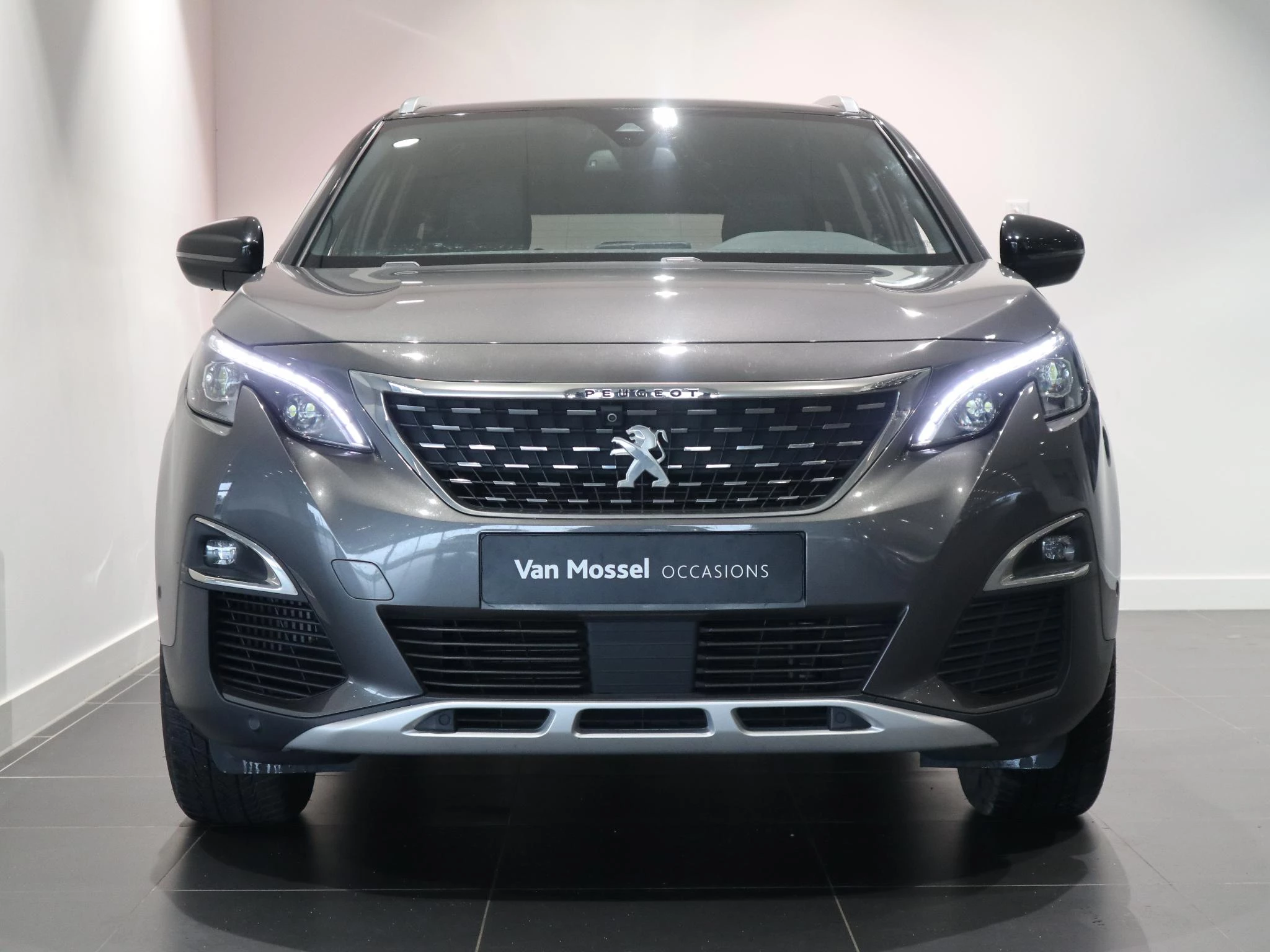 Peugeot-5008-image-1