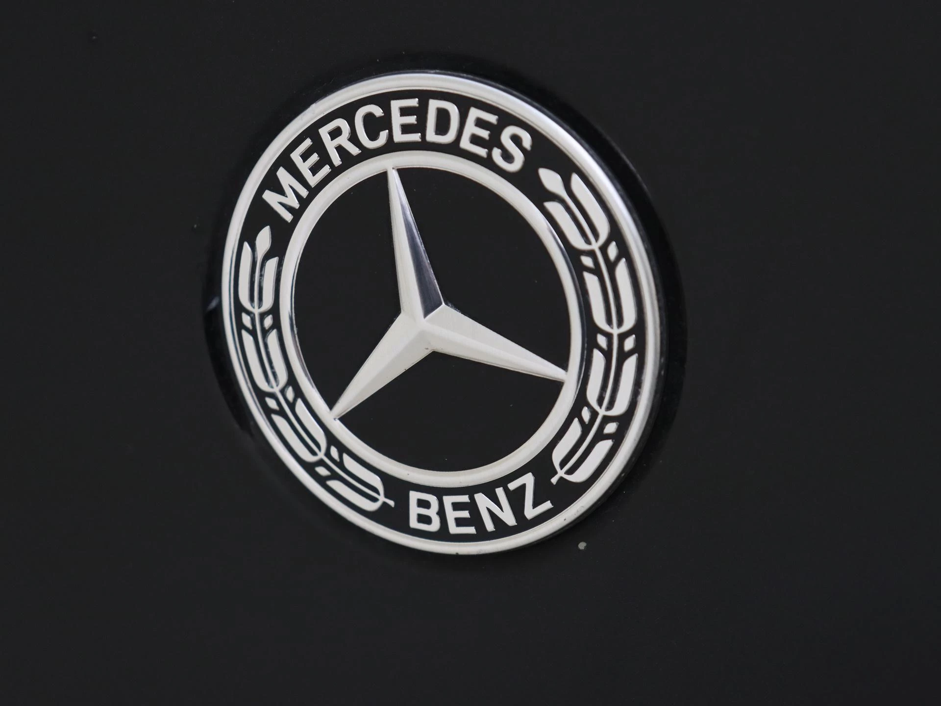 Mercedes-Benz-EQE-image-28