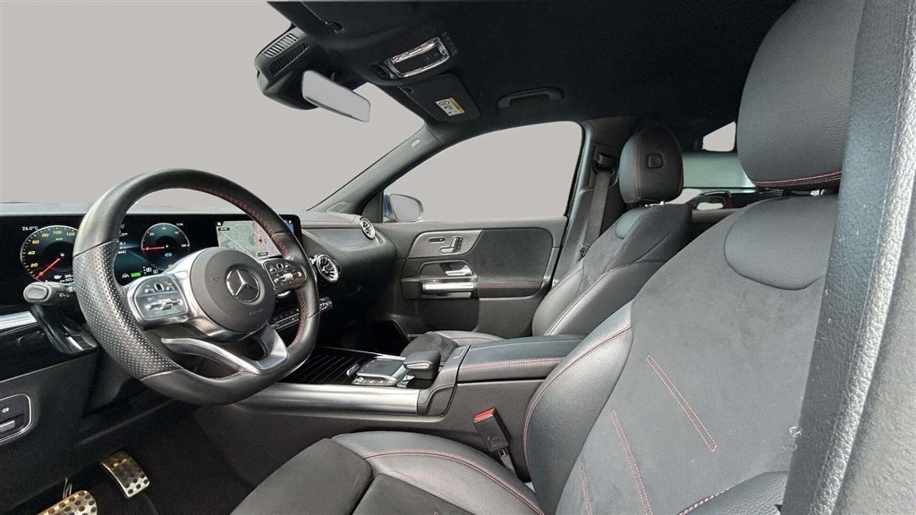 Mercedes-Benz-EQA-image-9