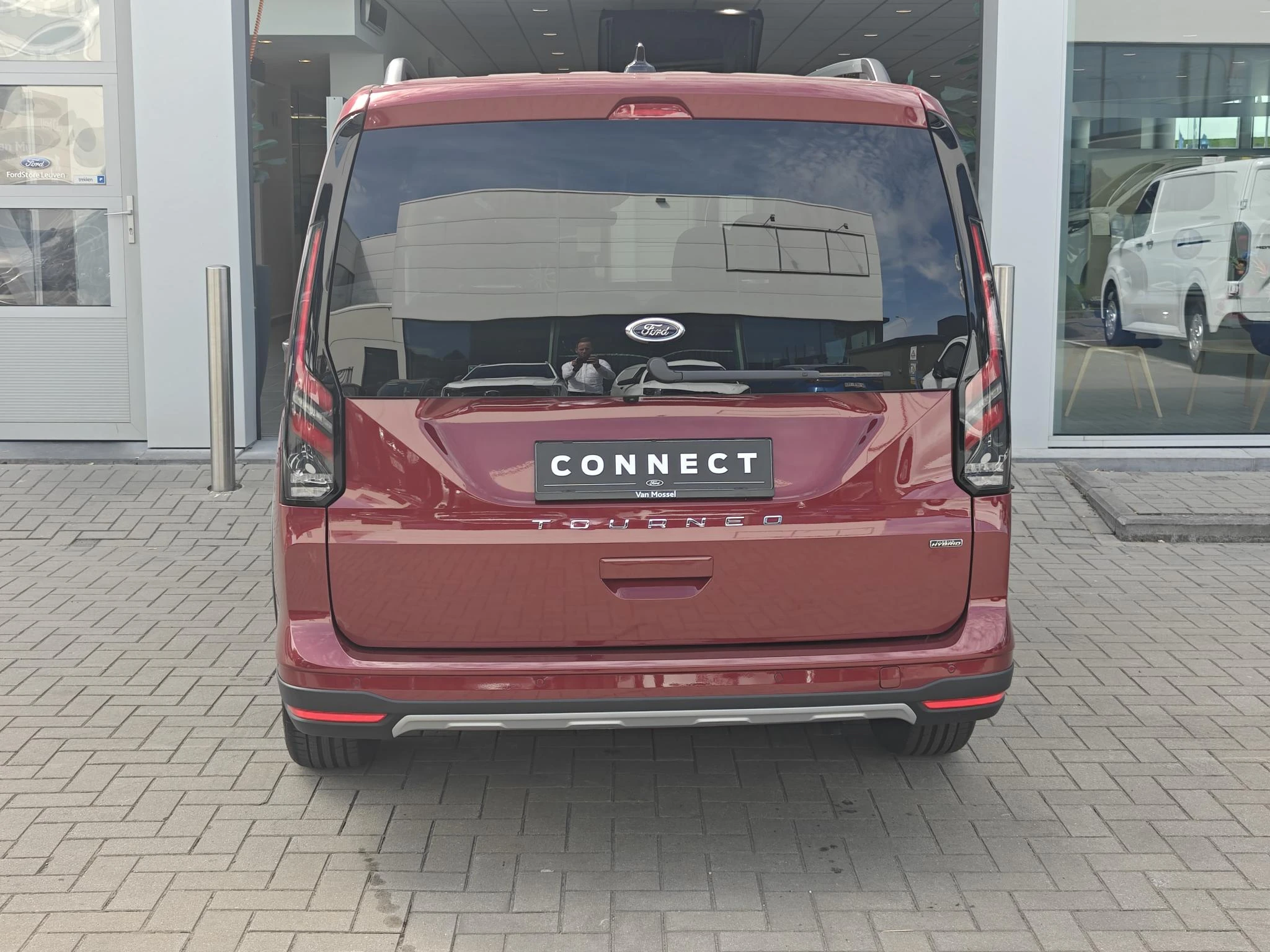 Ford Tourneo Connect Grand 1.5 PHEV 110kW Active Aut.