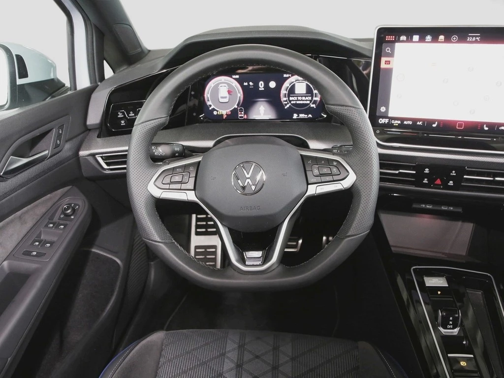 Volkswagen-Golf-image-13