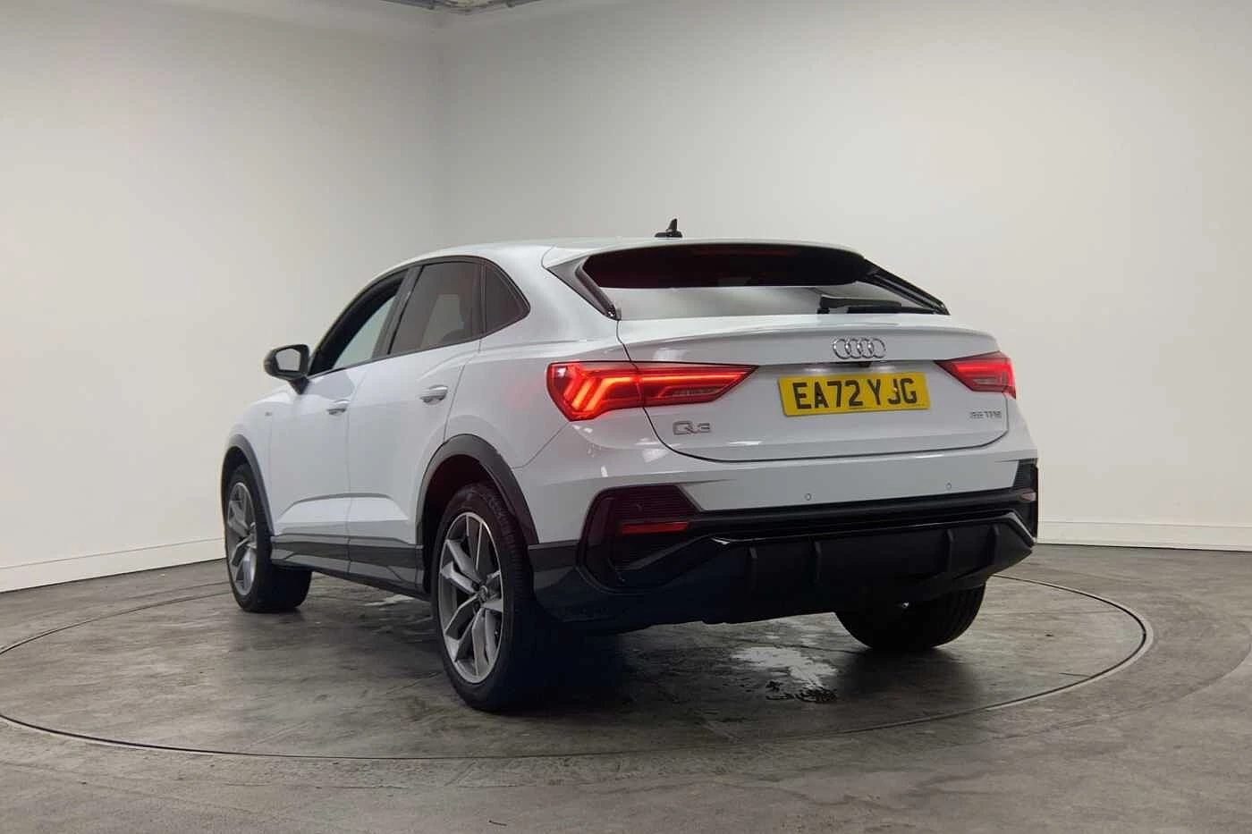 Audi-Q3-image-2