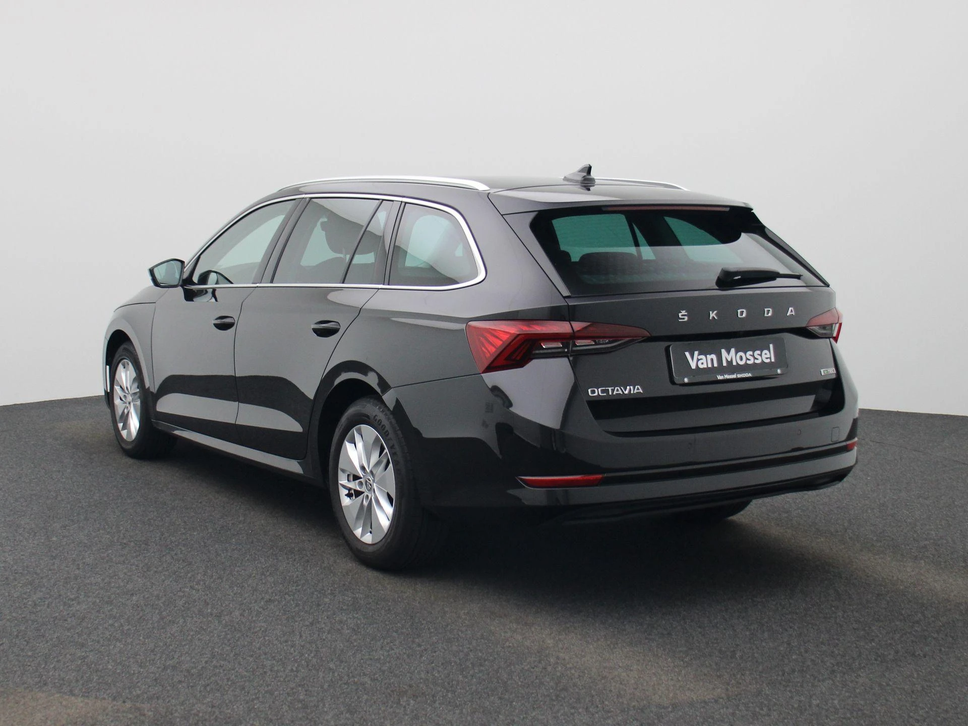 Škoda-Octavia-image-1