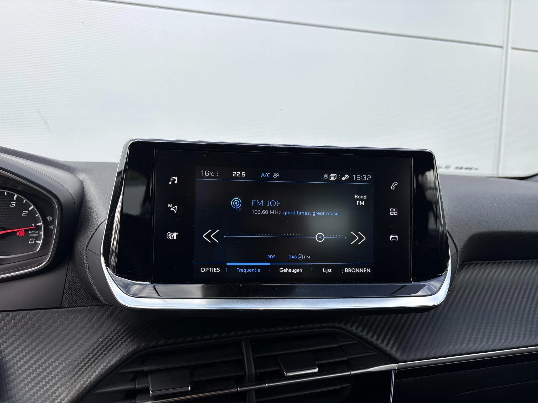 Peugeot 2008 1.2 PureTech Active Pack