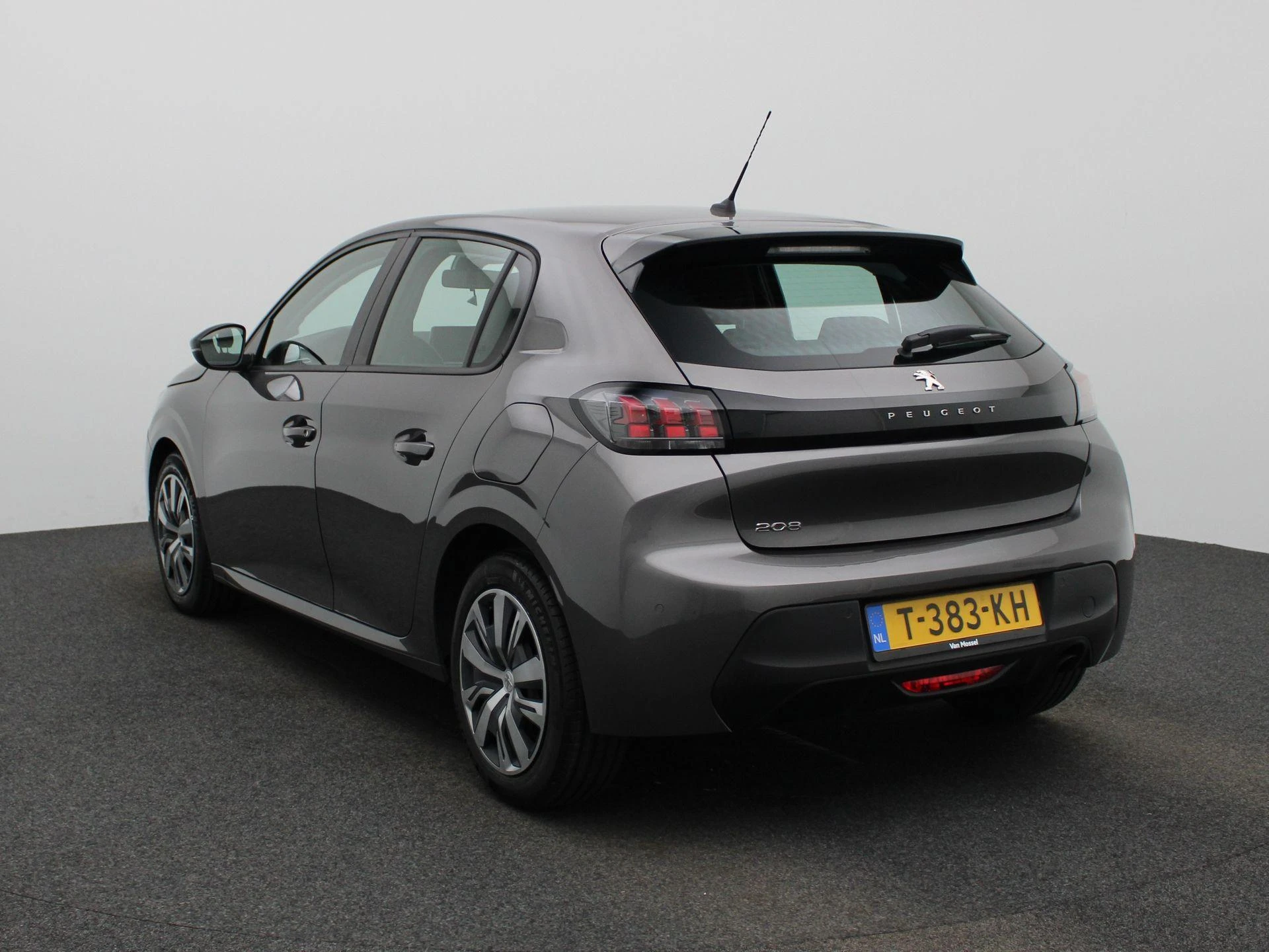 Peugeot-208-image-1