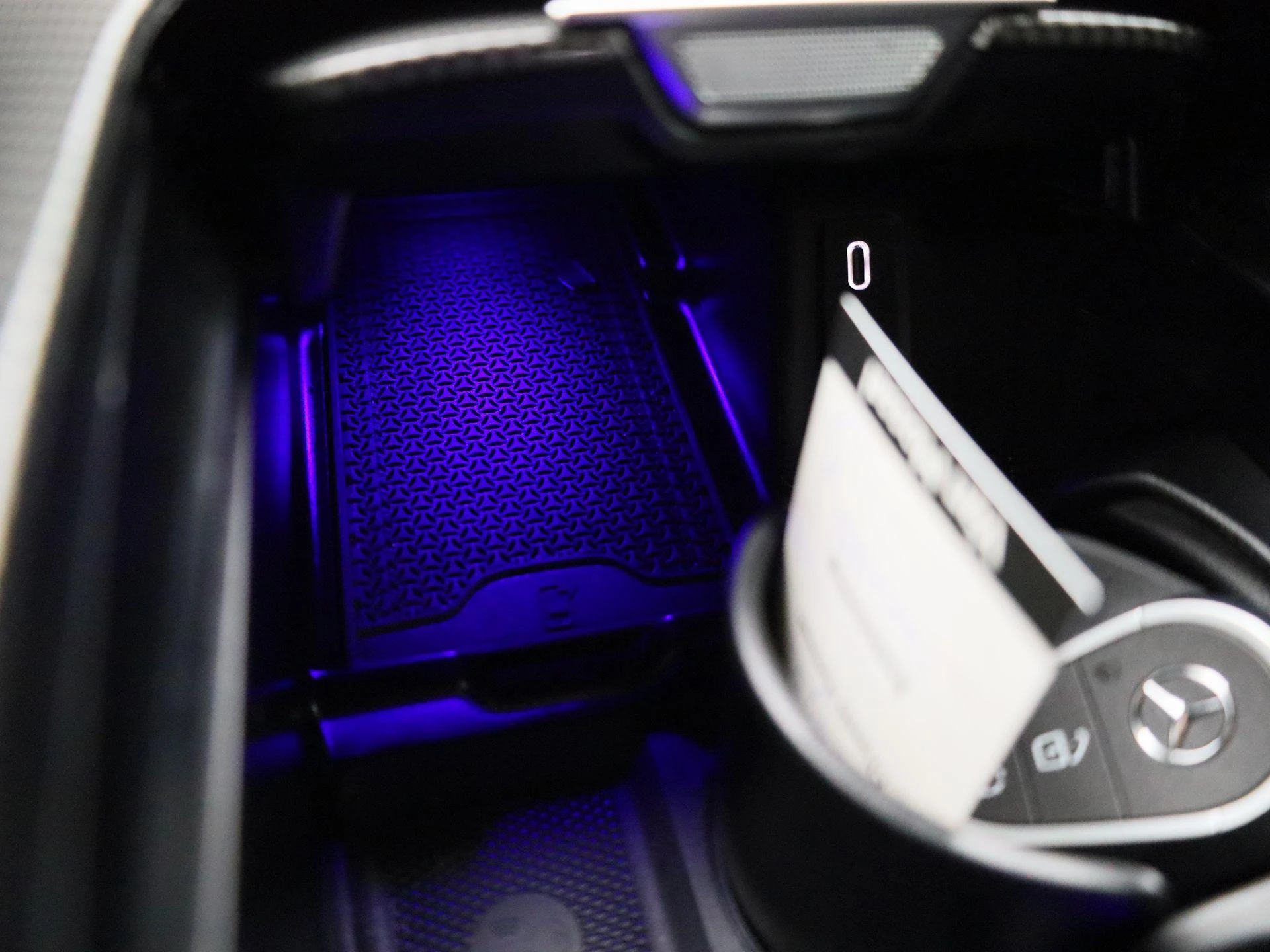 Mercedes-Benz-GLC-image-28