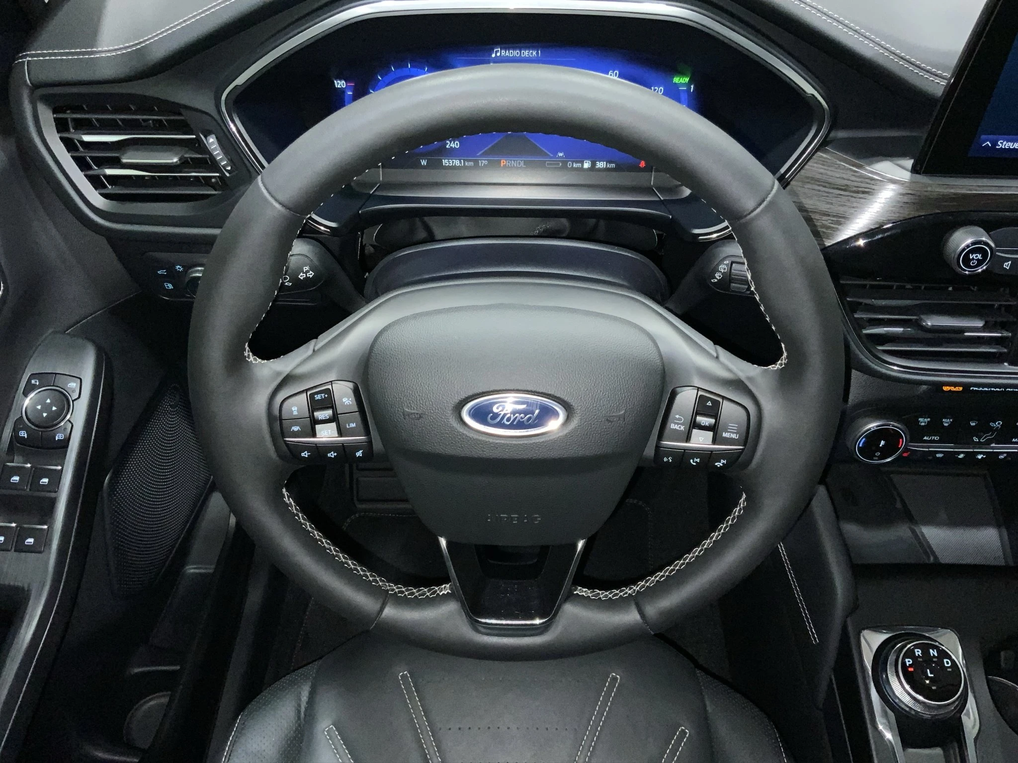 Ford-Kuga-image-12