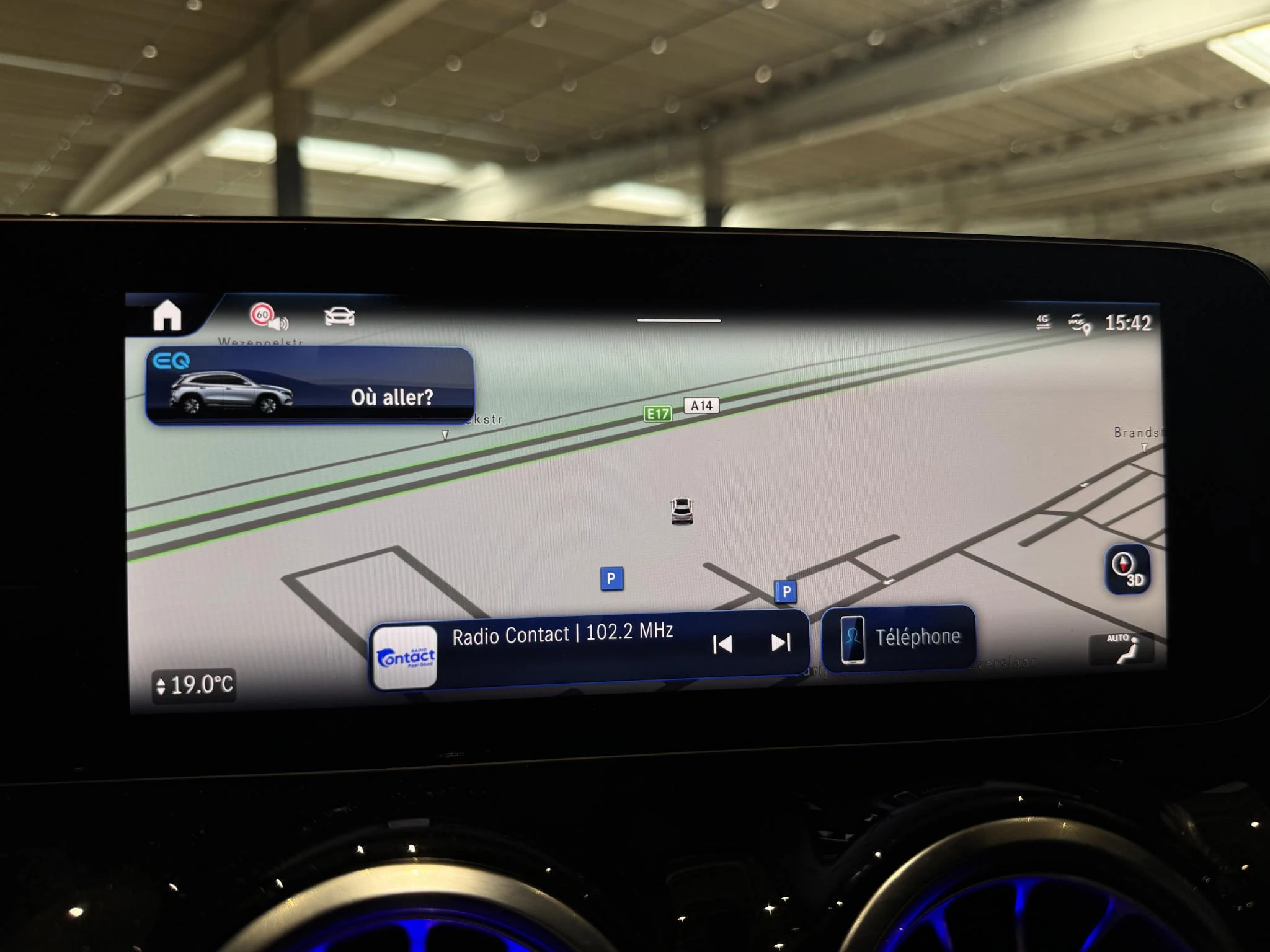 Mercedes-Benz-EQA-image-17