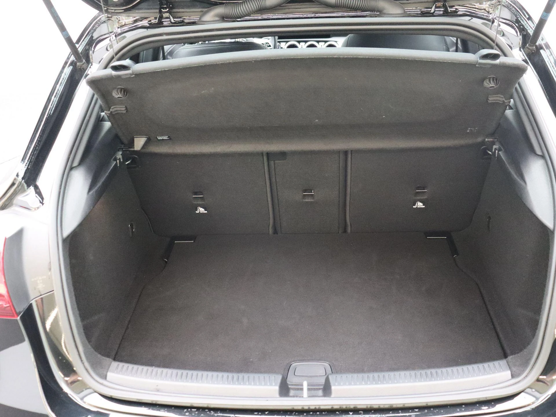 Mercedes-Benz-A-Klasse-image-19