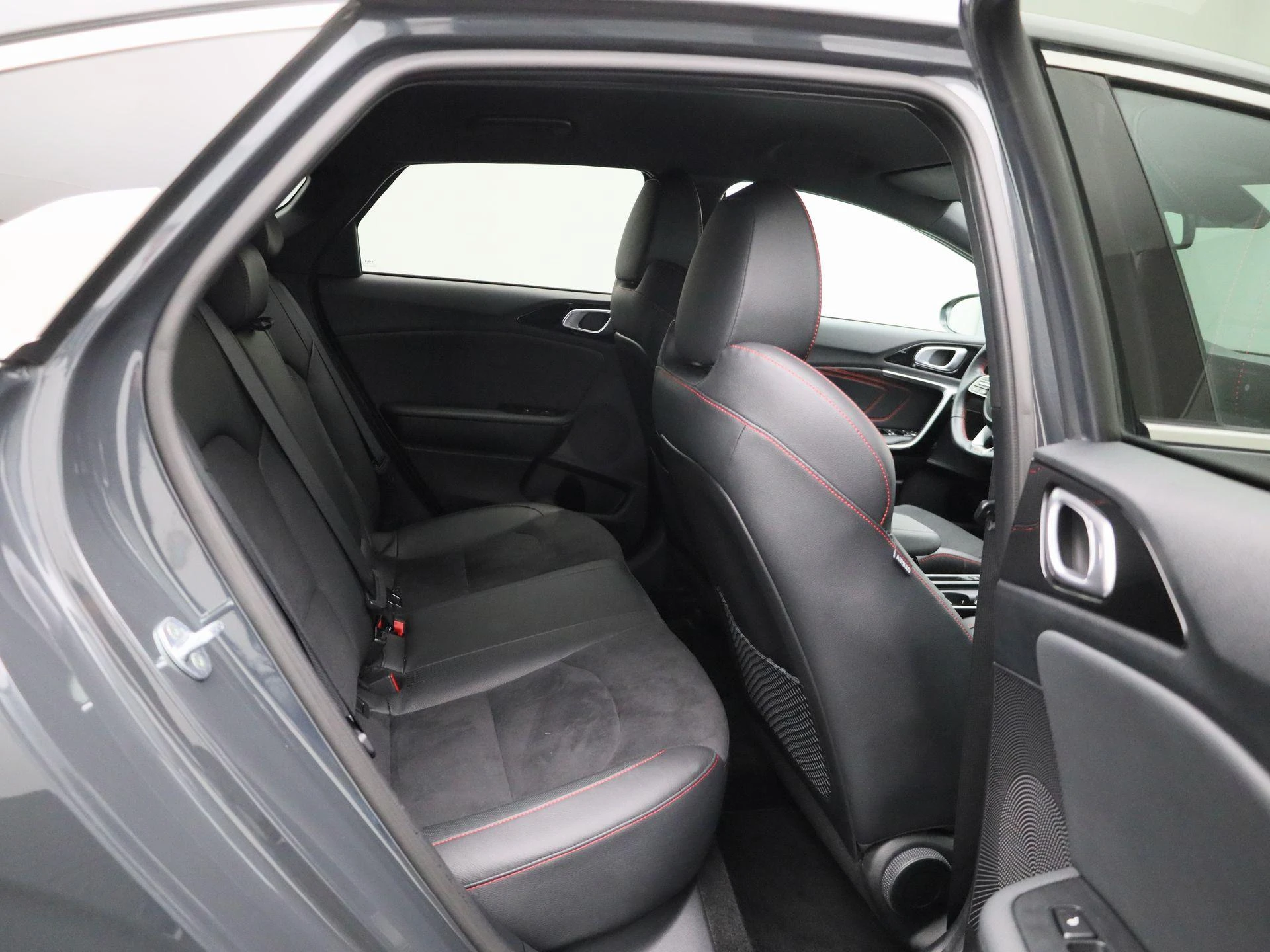 Kia-ProCeed-image-41