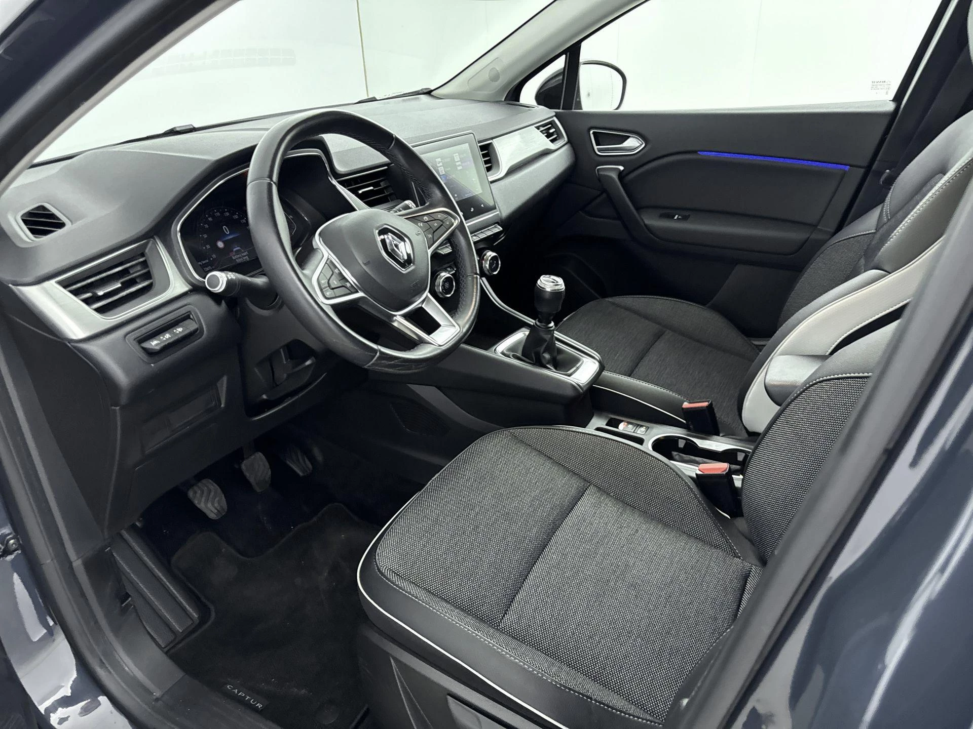 Renault-Captur-image-15