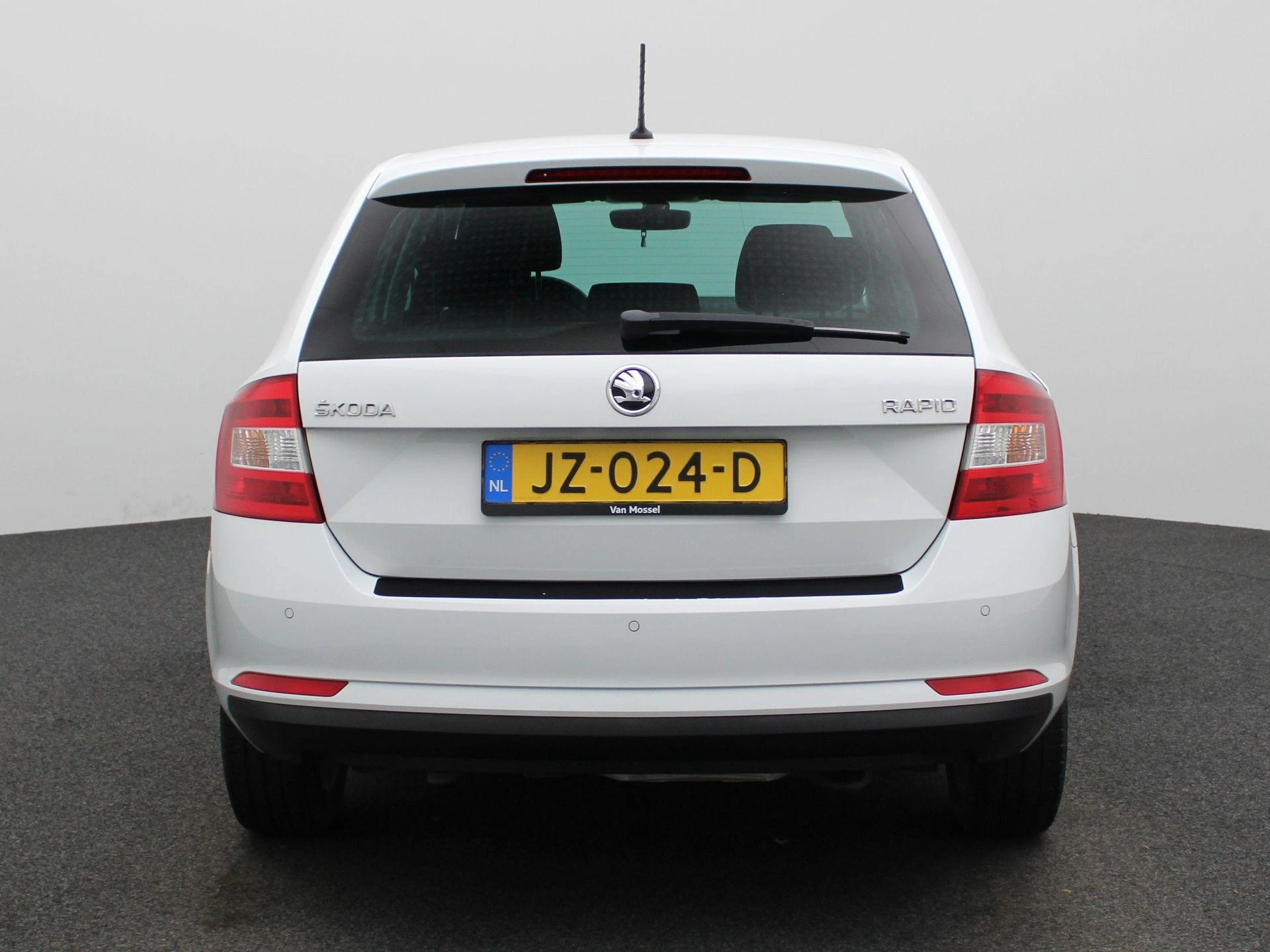Škoda-Rapid-image-4